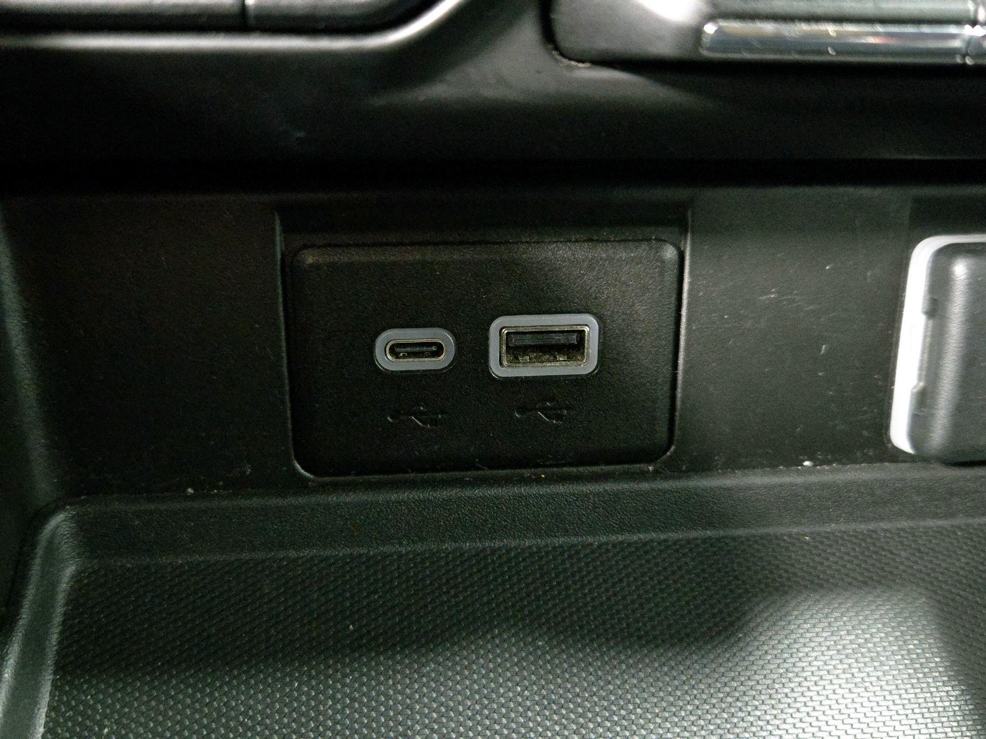 Thumbnail: 2023 Chevrolet Suburban - 19