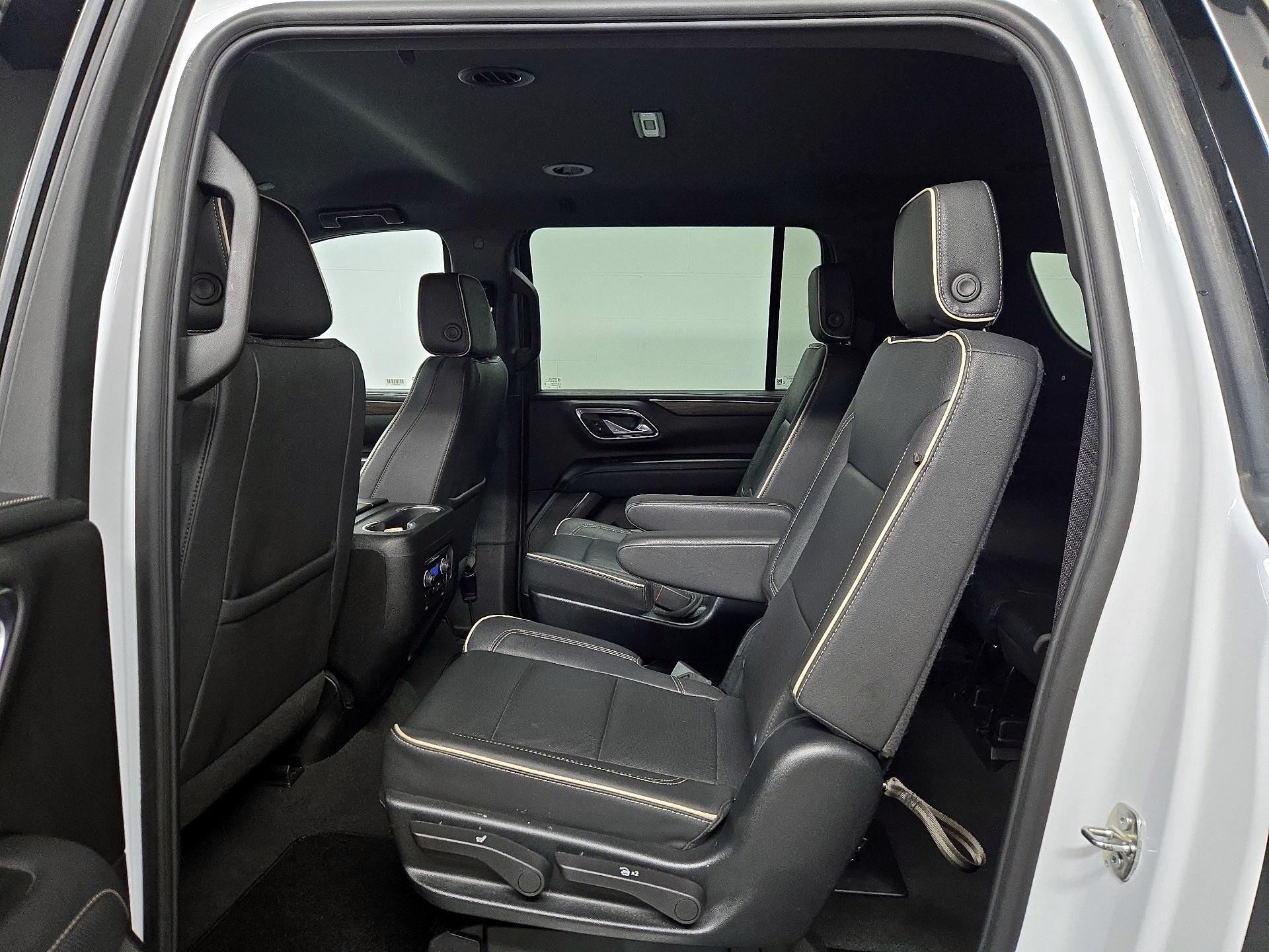 Thumbnail: 2023 Chevrolet Suburban - 20