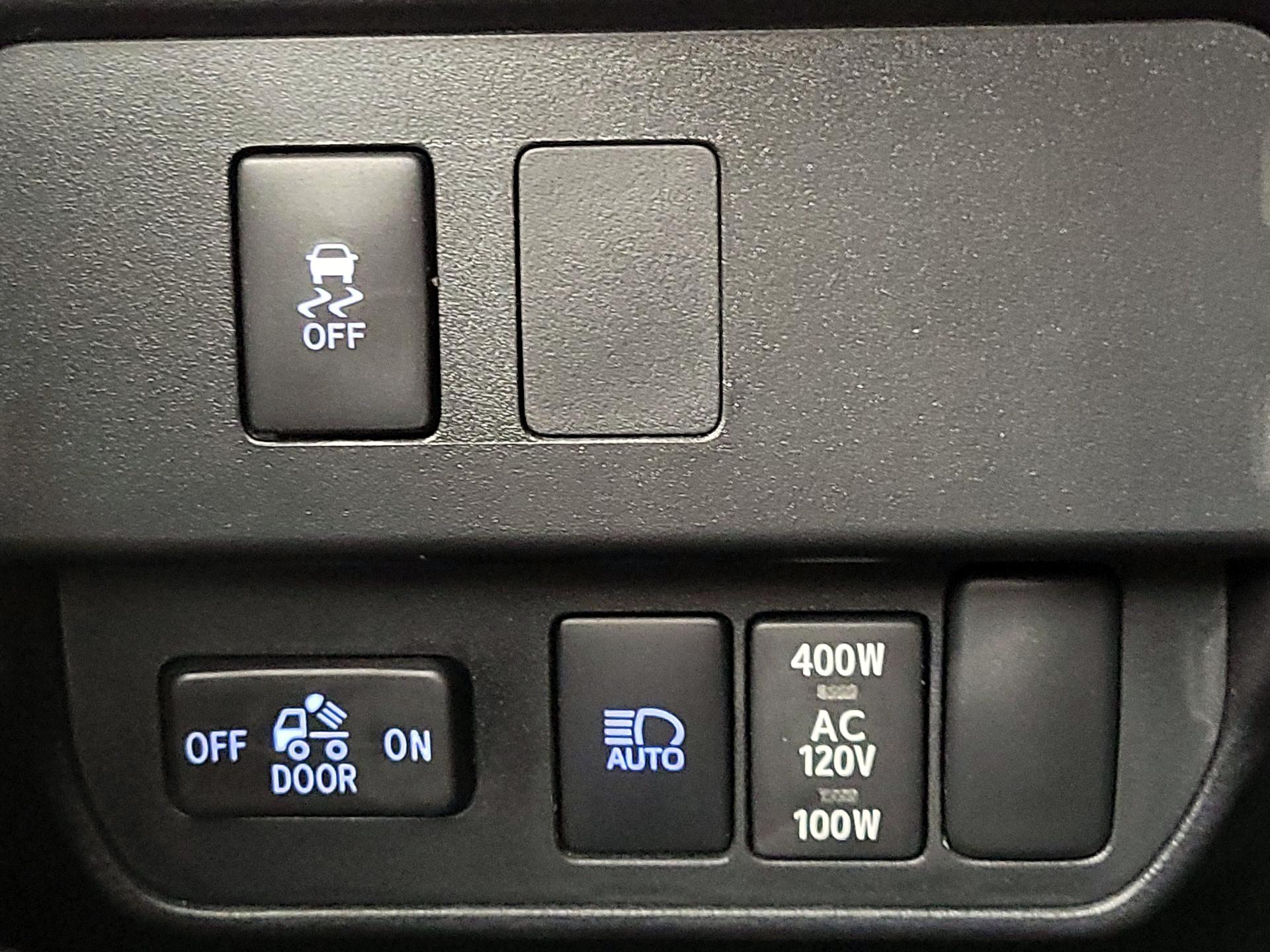 Thumbnail: 2023 Toyota Tacoma - 13