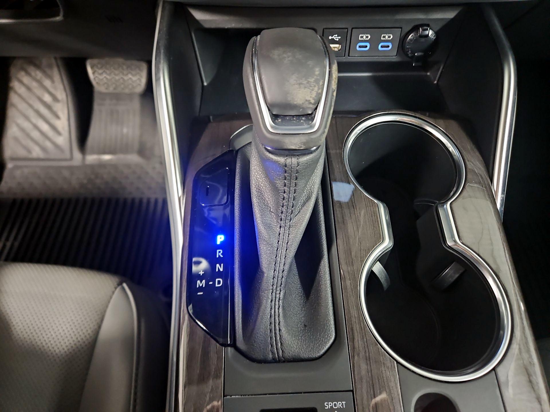 Thumbnail: 2022 Toyota Highlander - 18