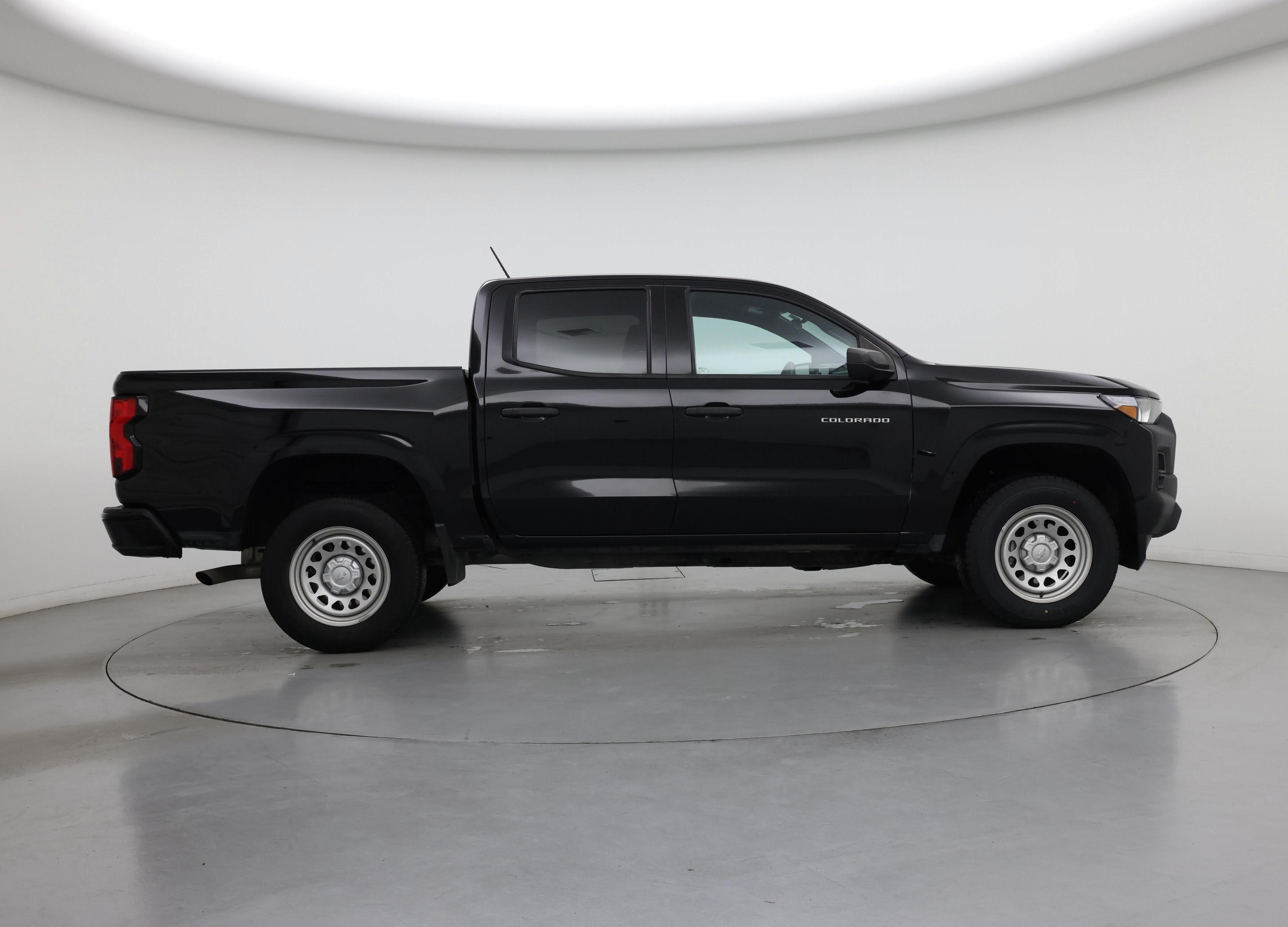 Thumbnail: 2023 Chevrolet Colorado - 7