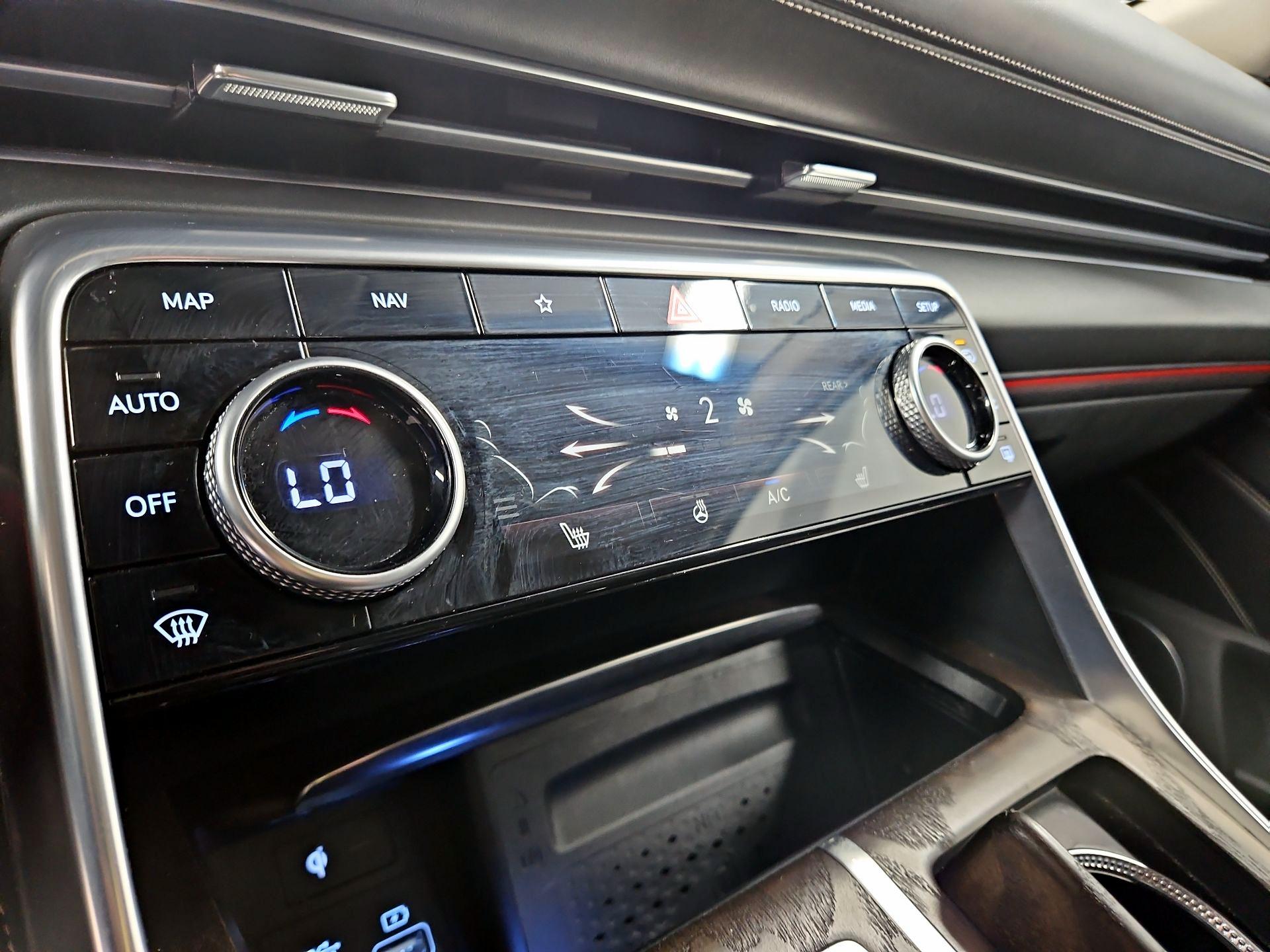 Thumbnail: 2024 Genesis GV80 - 17