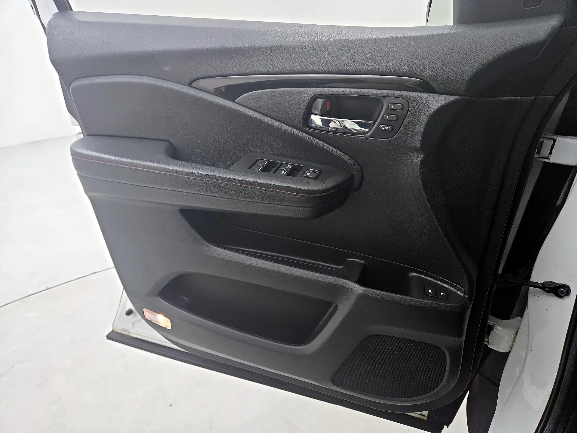 Thumbnail: 2022 Honda Pilot - 12