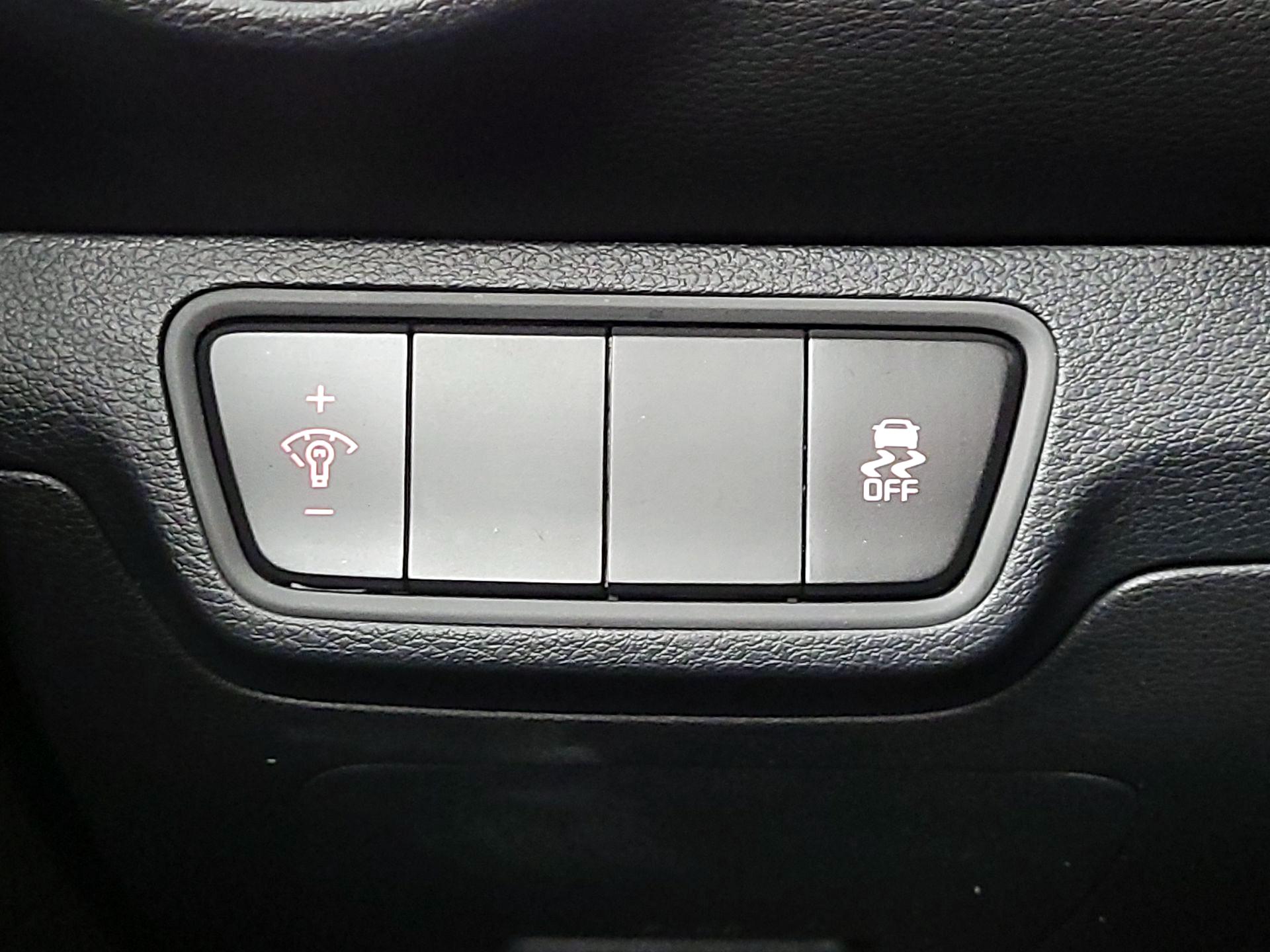 Thumbnail: 2024 Kia Forte - 13