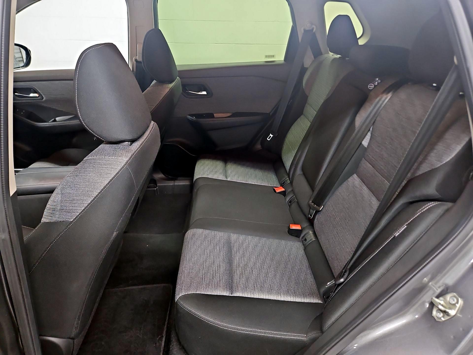 Thumbnail: 2023 Nissan Rogue - 19