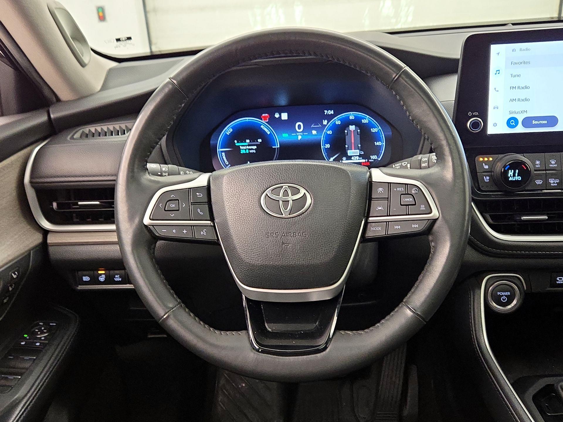 Thumbnail: 2024 Toyota Highlander - 10