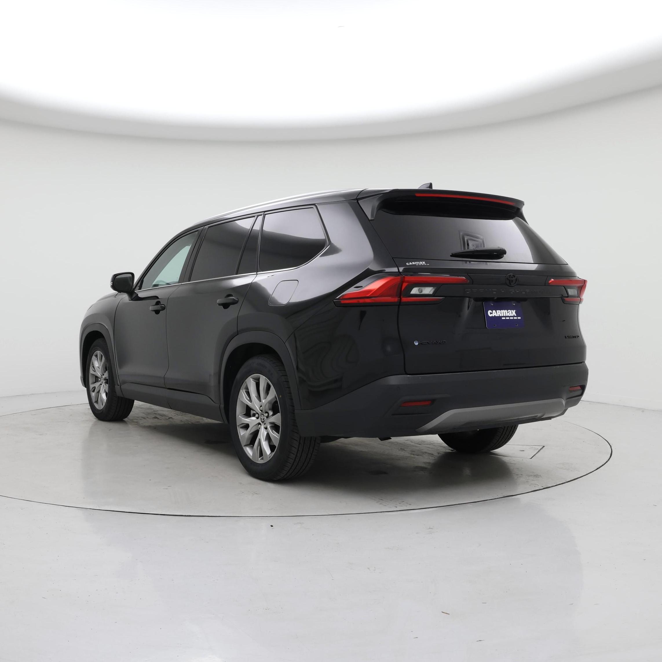 Thumbnail: 2024 Toyota Highlander - 2