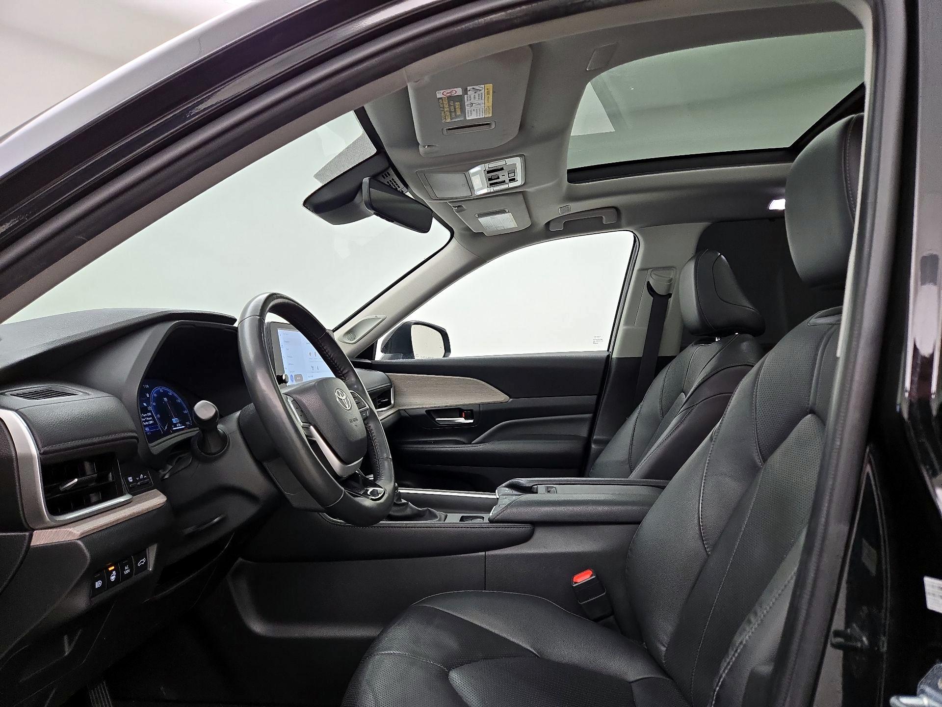 Thumbnail: 2024 Toyota Highlander - 19