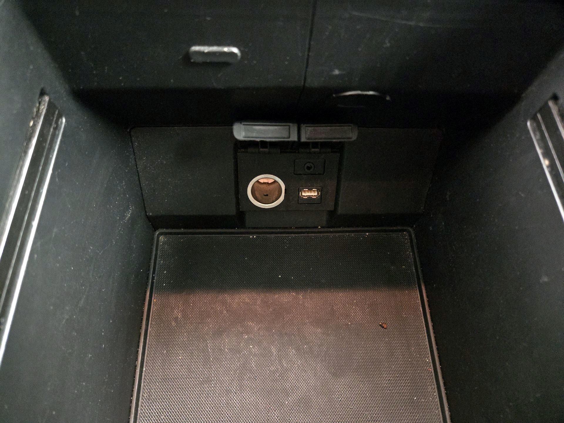 Thumbnail: 2016 Honda Pilot - 18