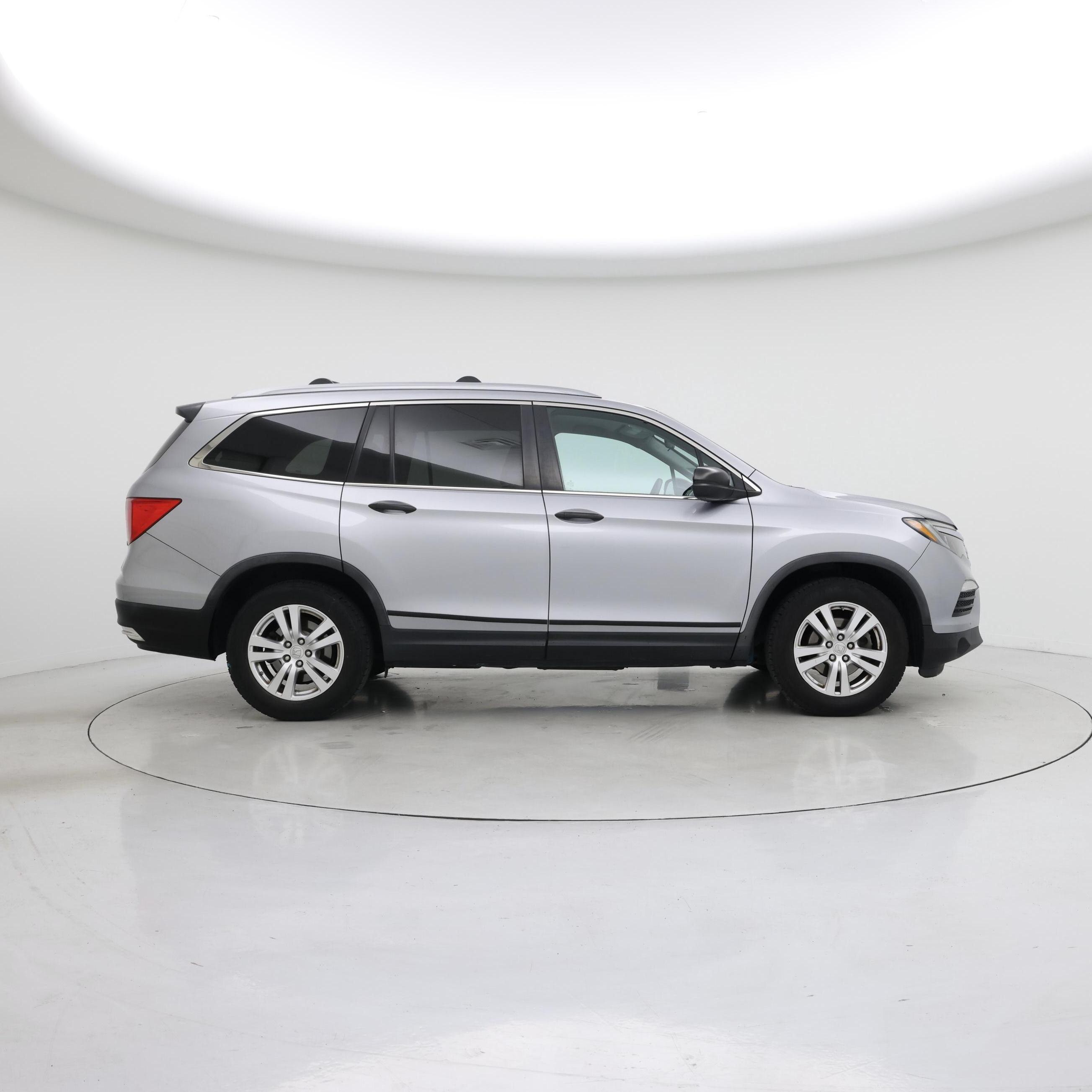 Thumbnail: 2016 Honda Pilot - 7