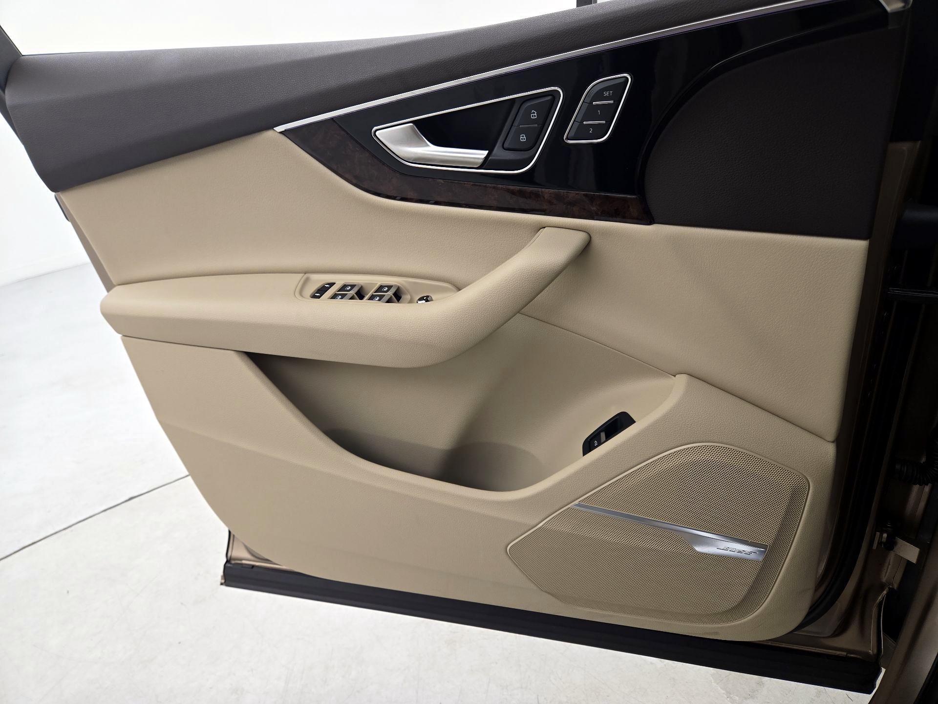 Thumbnail: 2018 Audi Q7 - 12