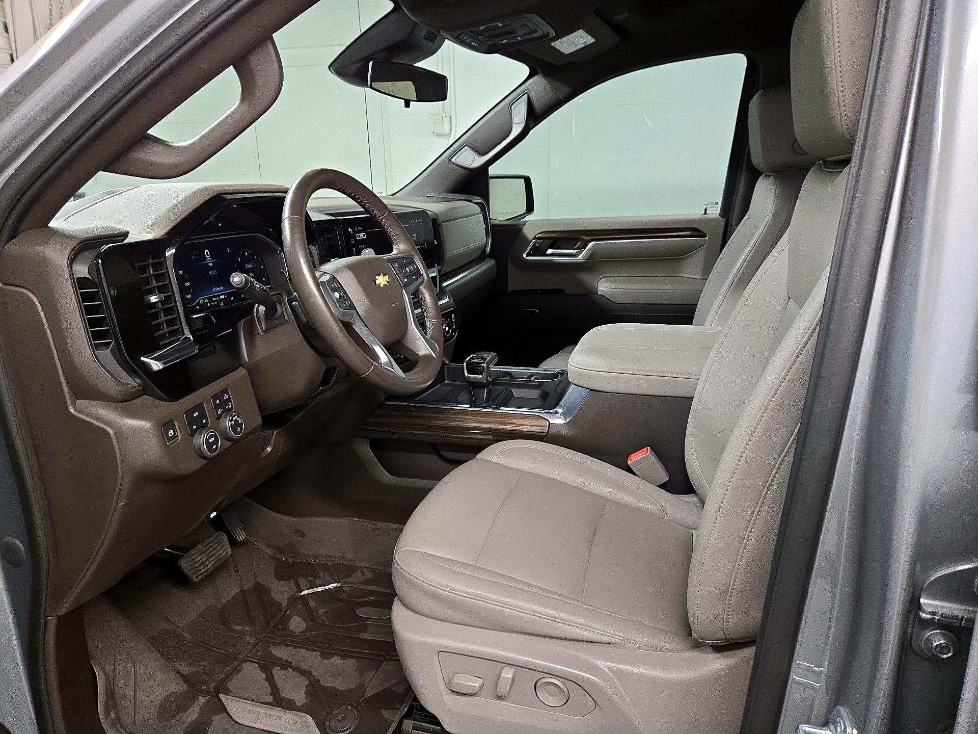 Thumbnail: 2023 Chevrolet Silverado 1500 - 11