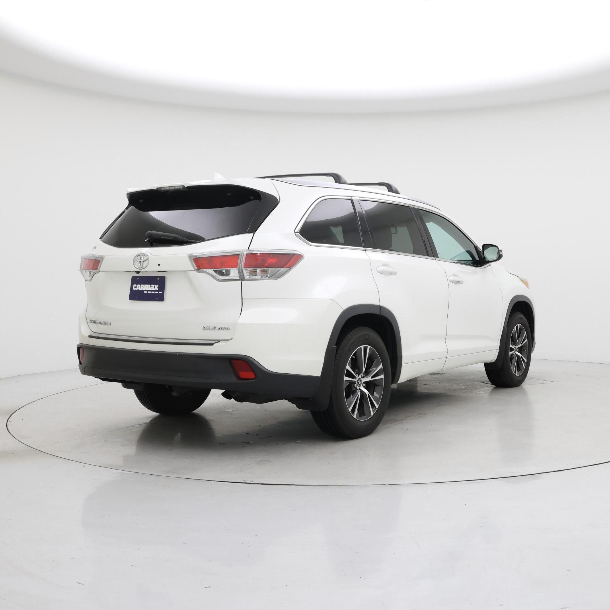Thumbnail: 2016 Toyota Highlander - 8