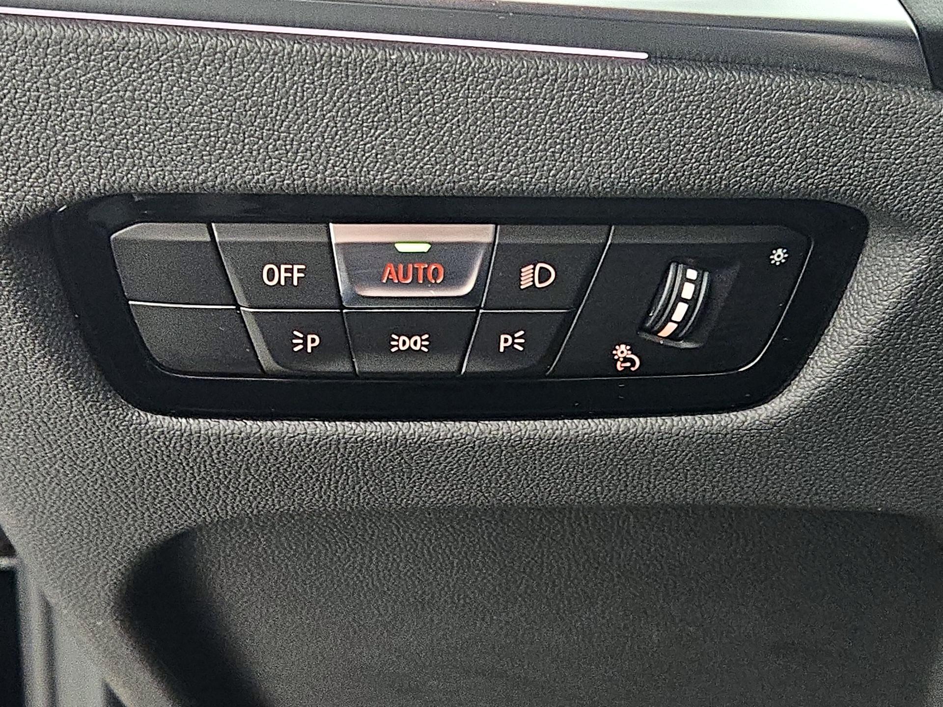 Thumbnail: 2024 BMW 3 Series - 13