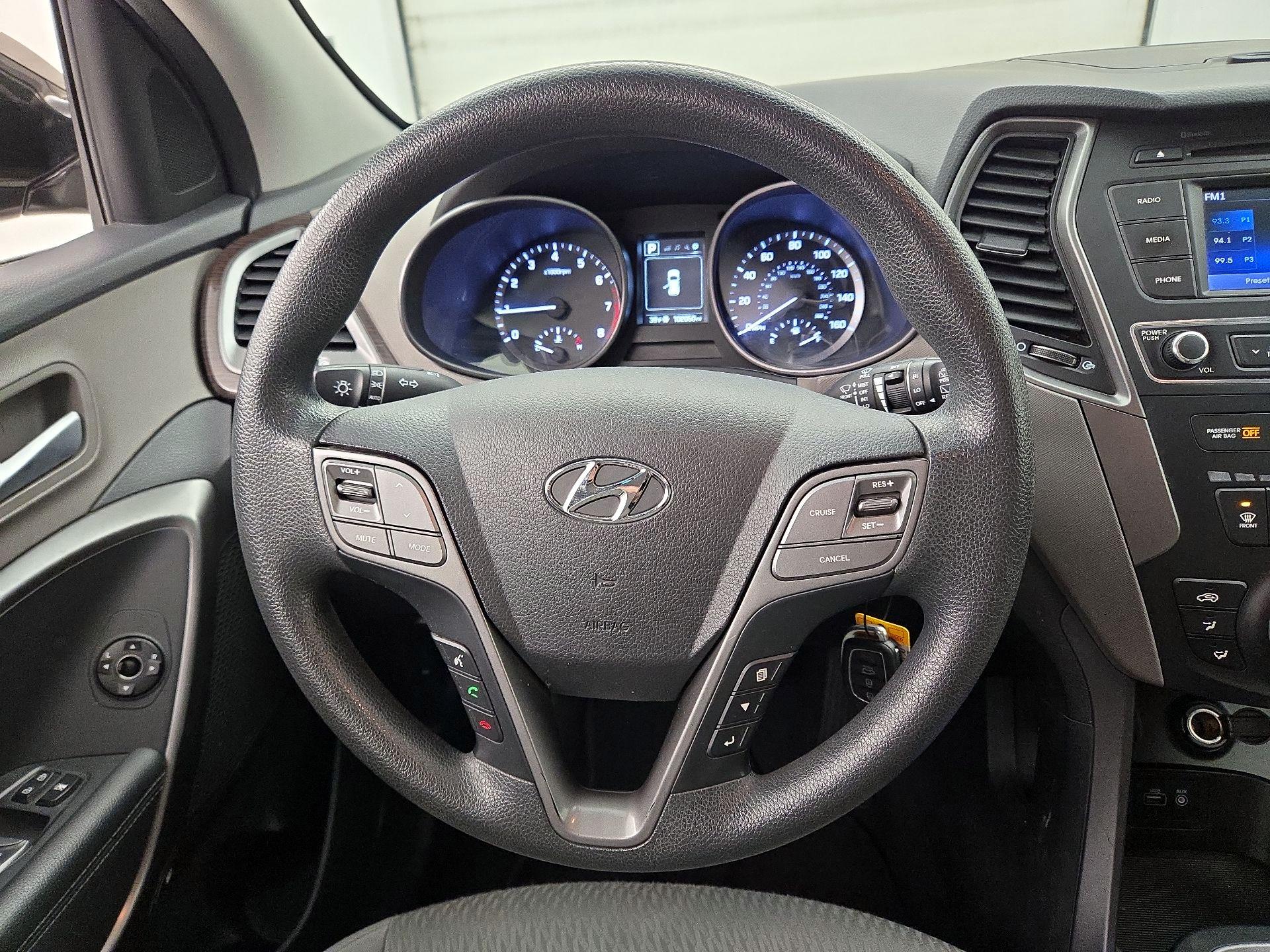 Thumbnail: 2018 Hyundai Santa Fe - 10