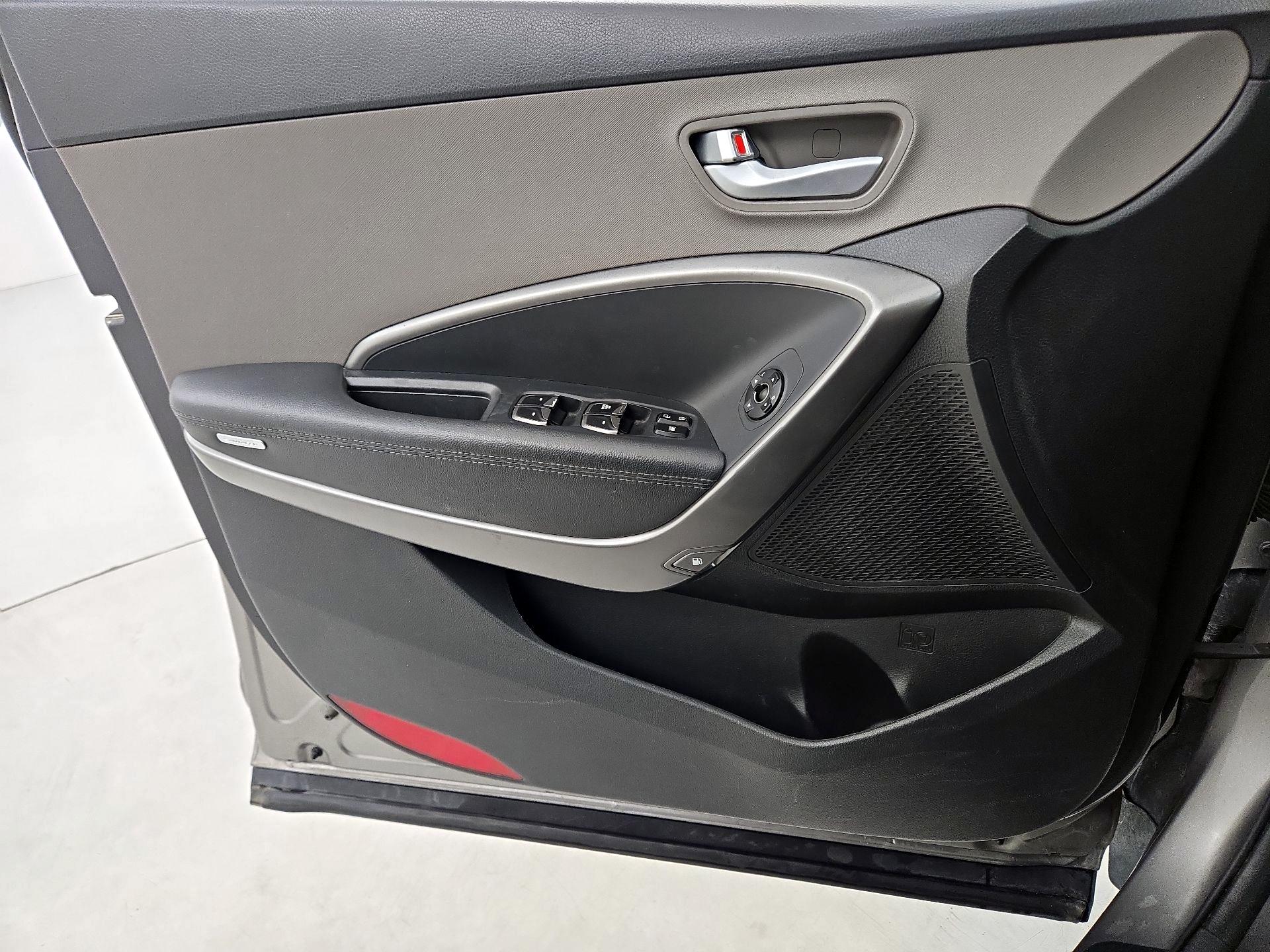 Thumbnail: 2018 Hyundai Santa Fe - 12