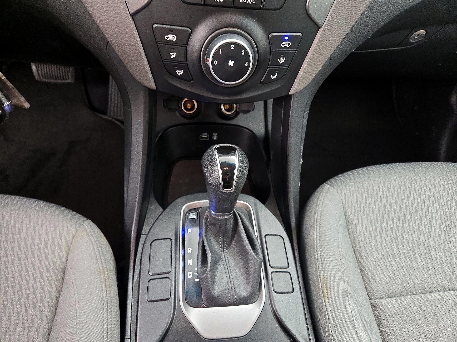 Thumbnail: 2018 Hyundai Santa Fe - 17