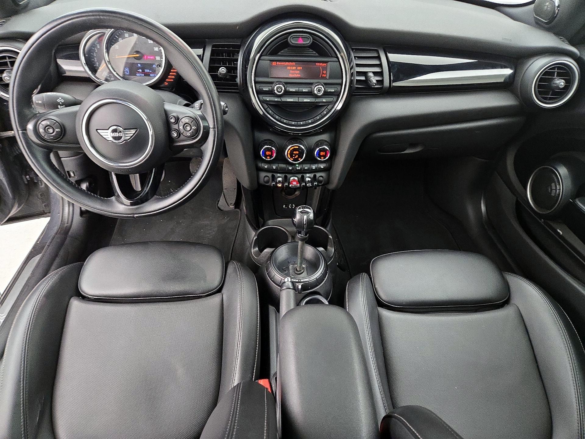 Thumbnail: 2015 MINI Cooper Hardtop - 9