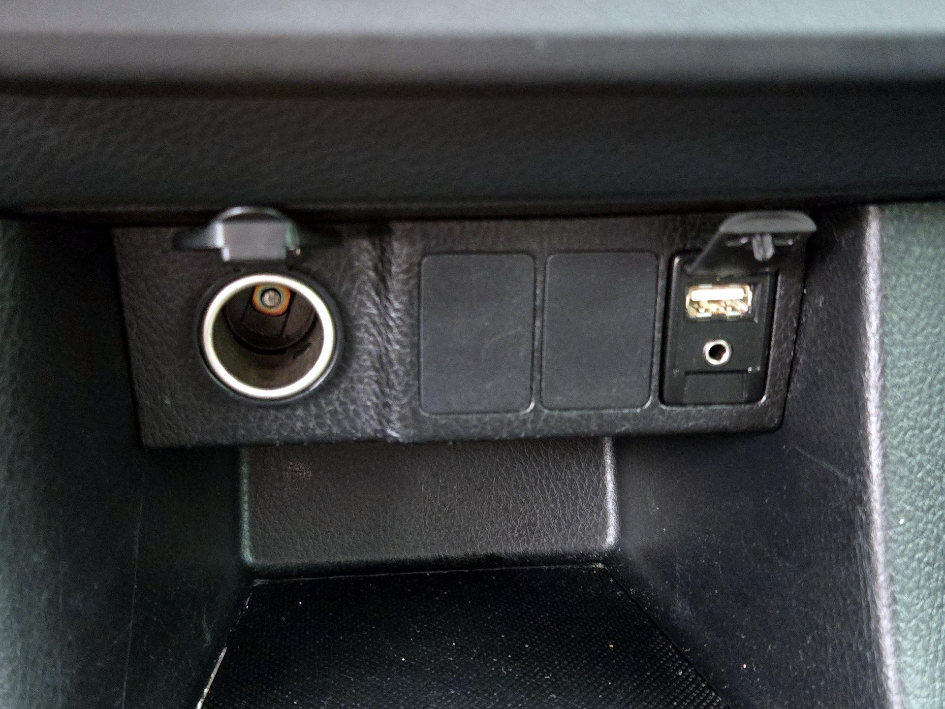 Thumbnail: 2016 Toyota Corolla - 18