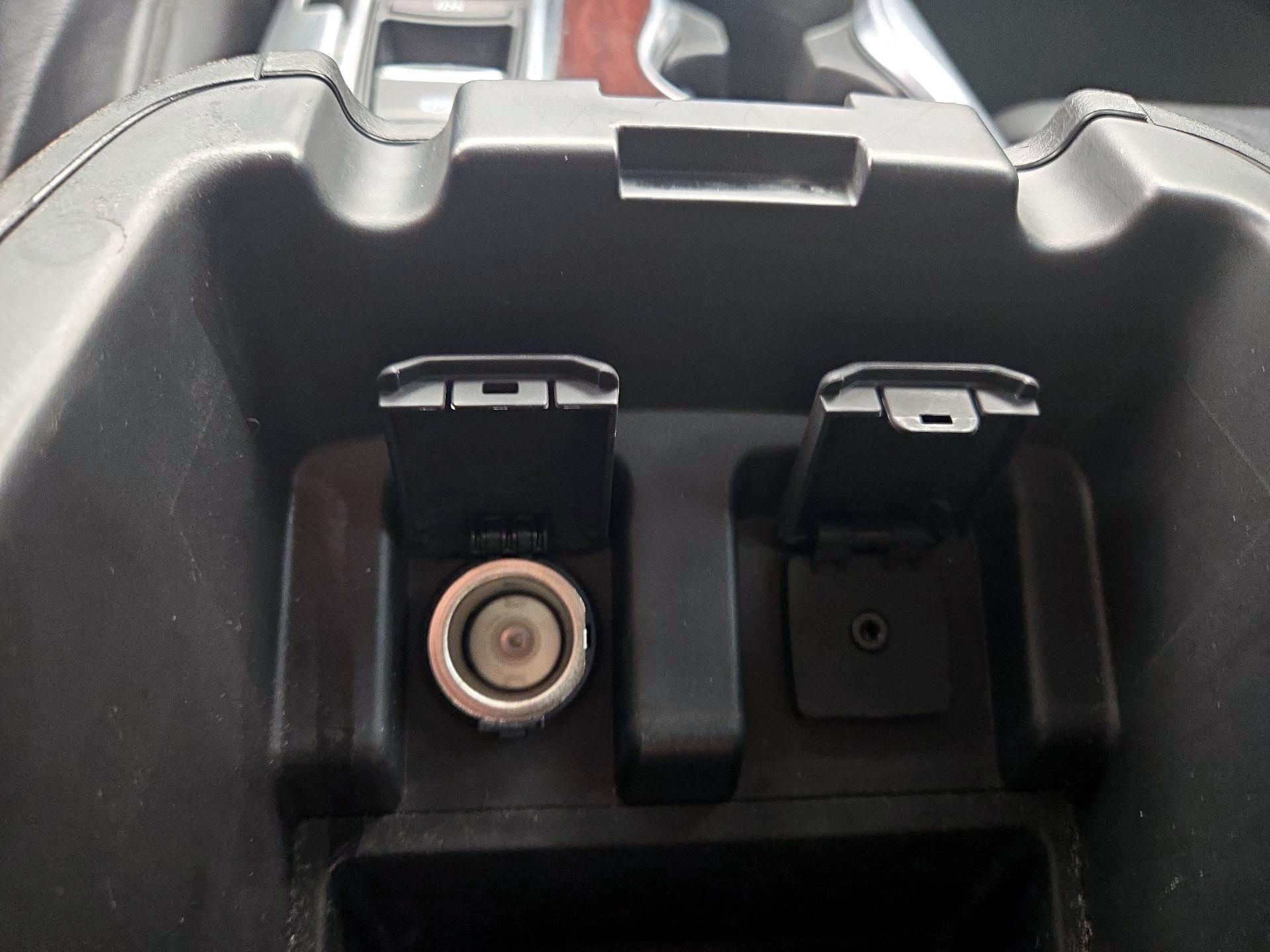 Thumbnail: 2015 Acura TLX - 19