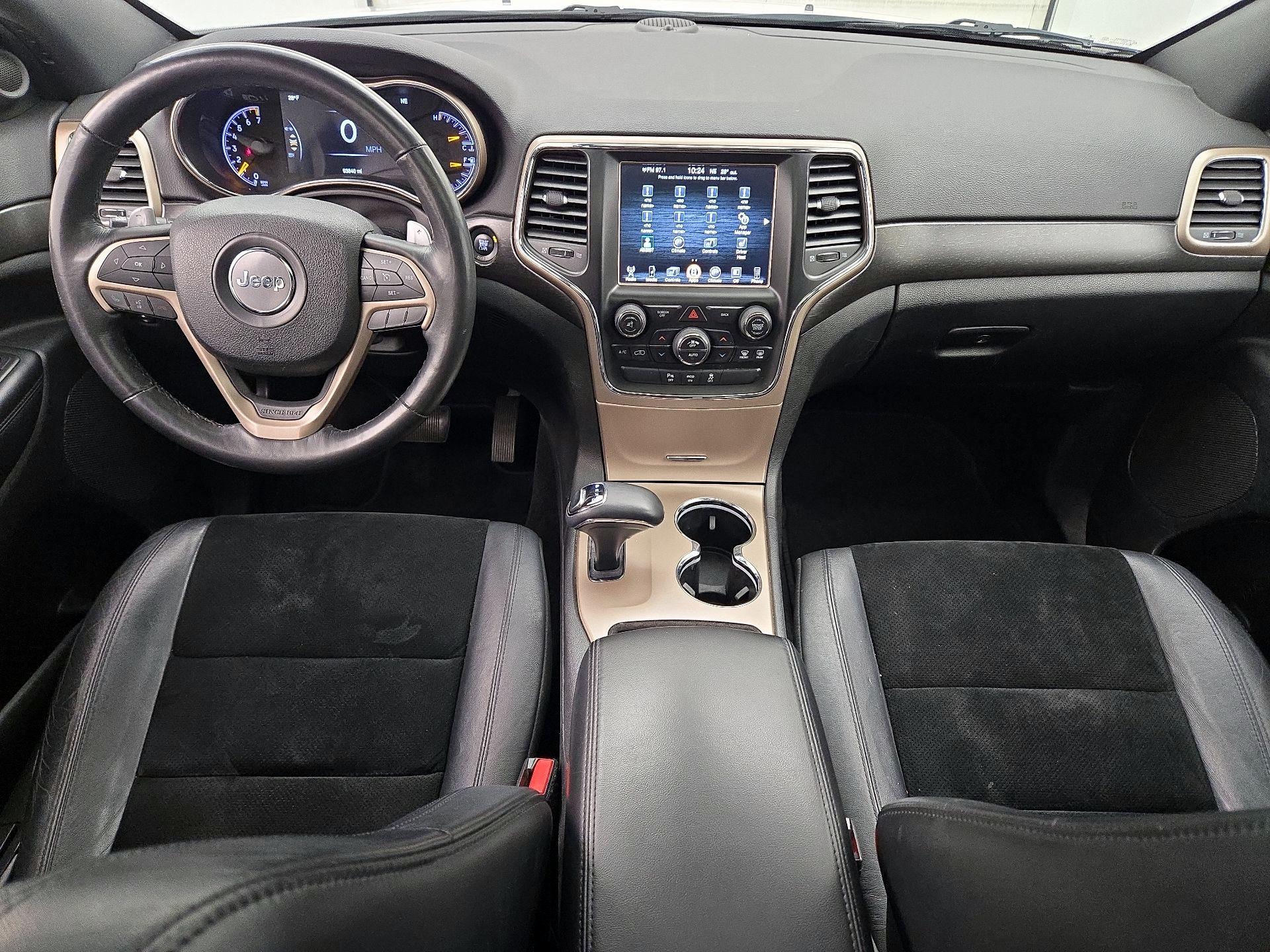 Thumbnail: 2015 Jeep Grand Cherokee - 9