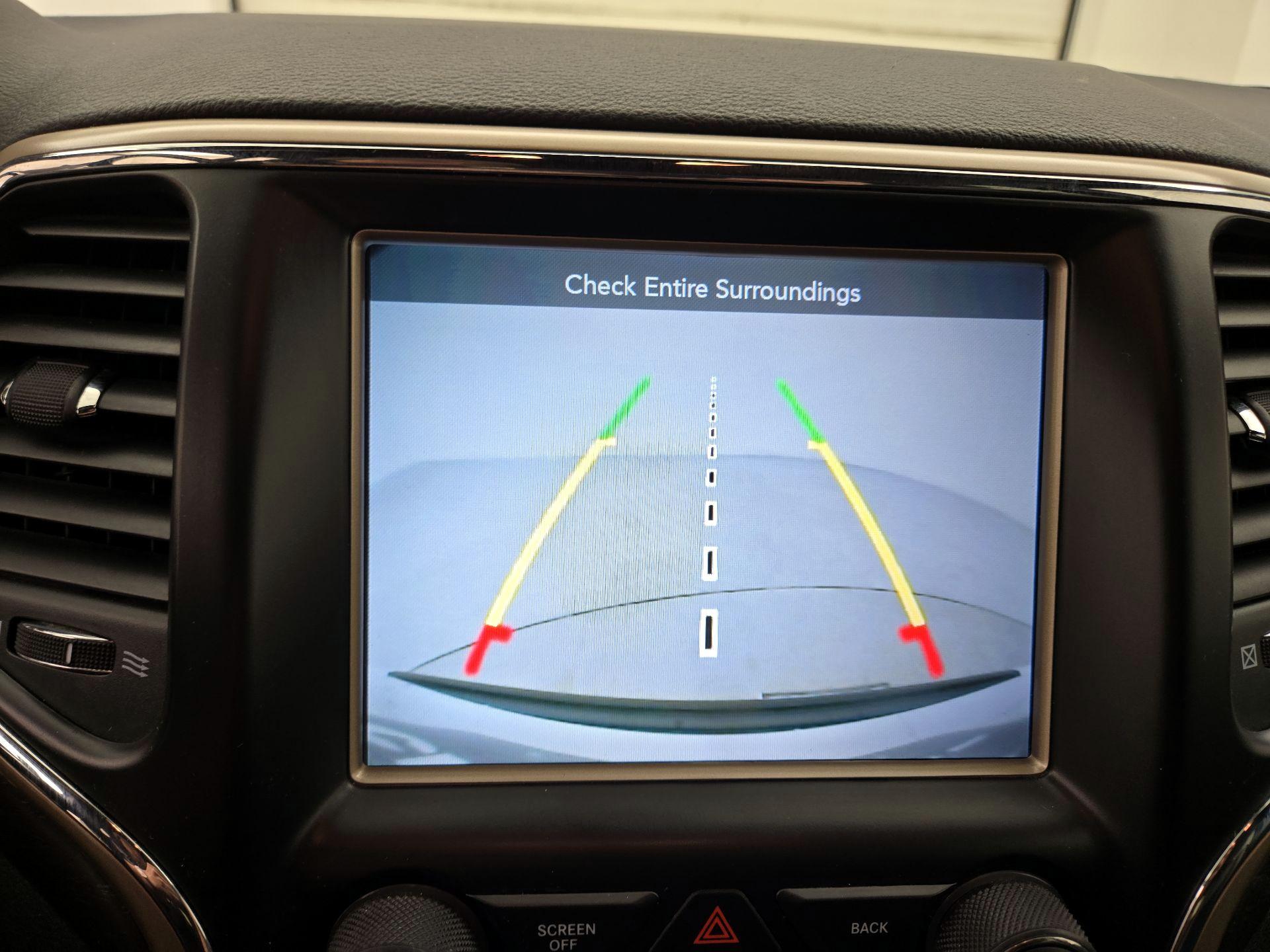 Thumbnail: 2015 Jeep Grand Cherokee - 14