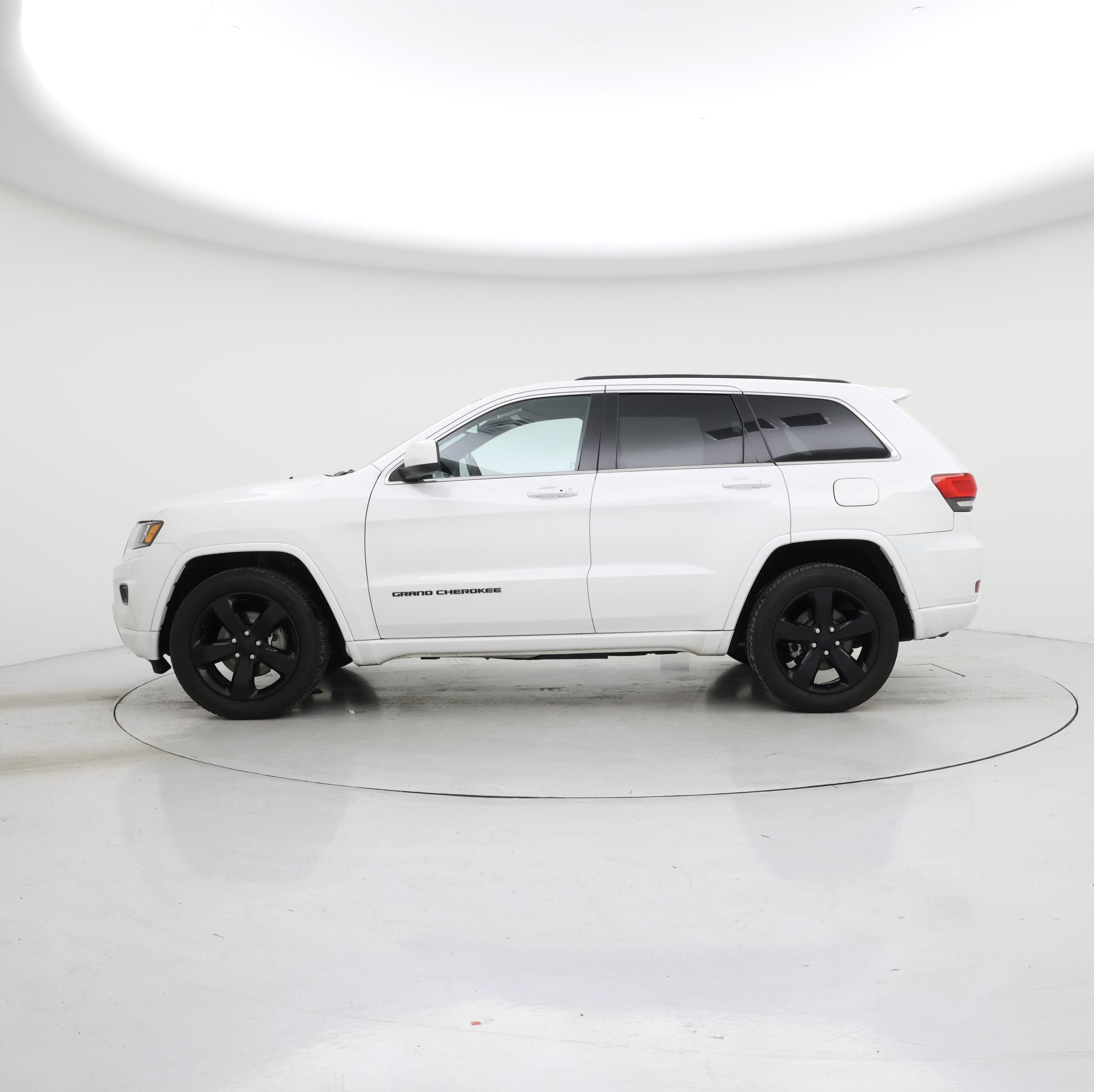 Thumbnail: 2015 Jeep Grand Cherokee - 3