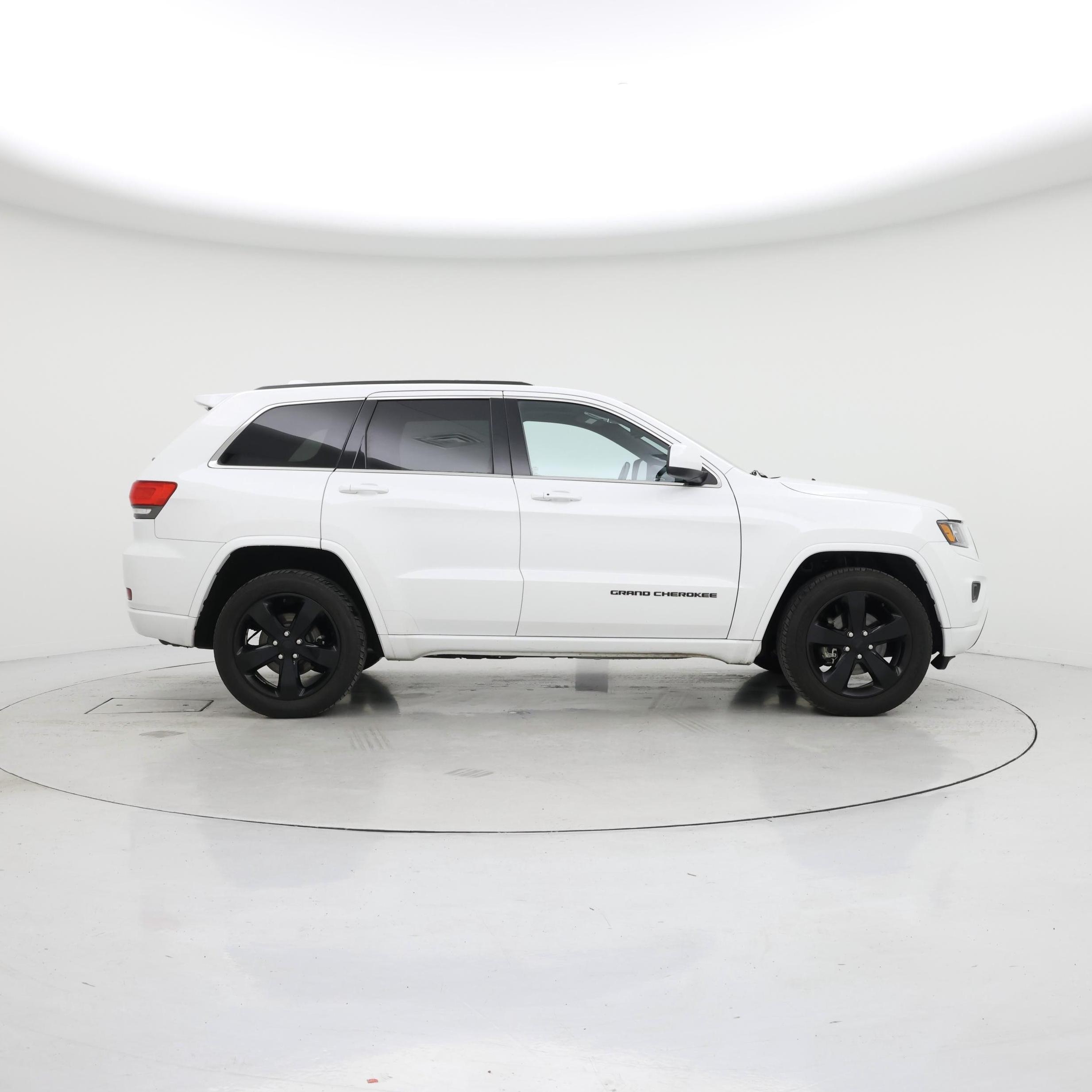 Thumbnail: 2015 Jeep Grand Cherokee - 7