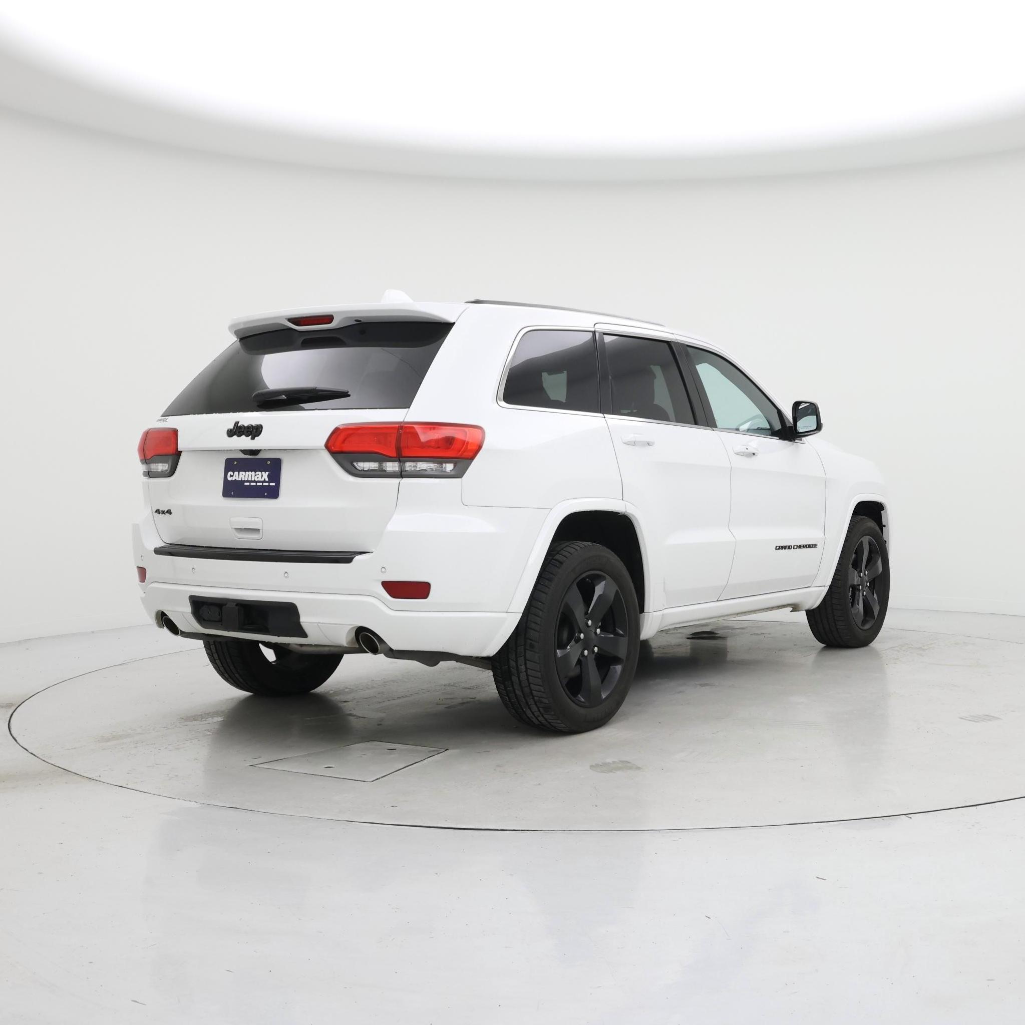 Thumbnail: 2015 Jeep Grand Cherokee - 8