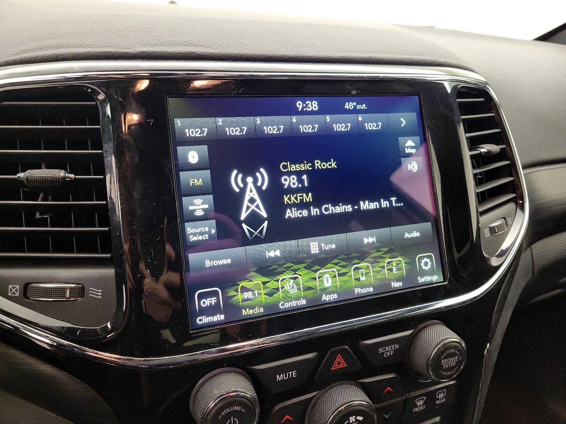 Thumbnail: 2021 Jeep Grand Cherokee - 15