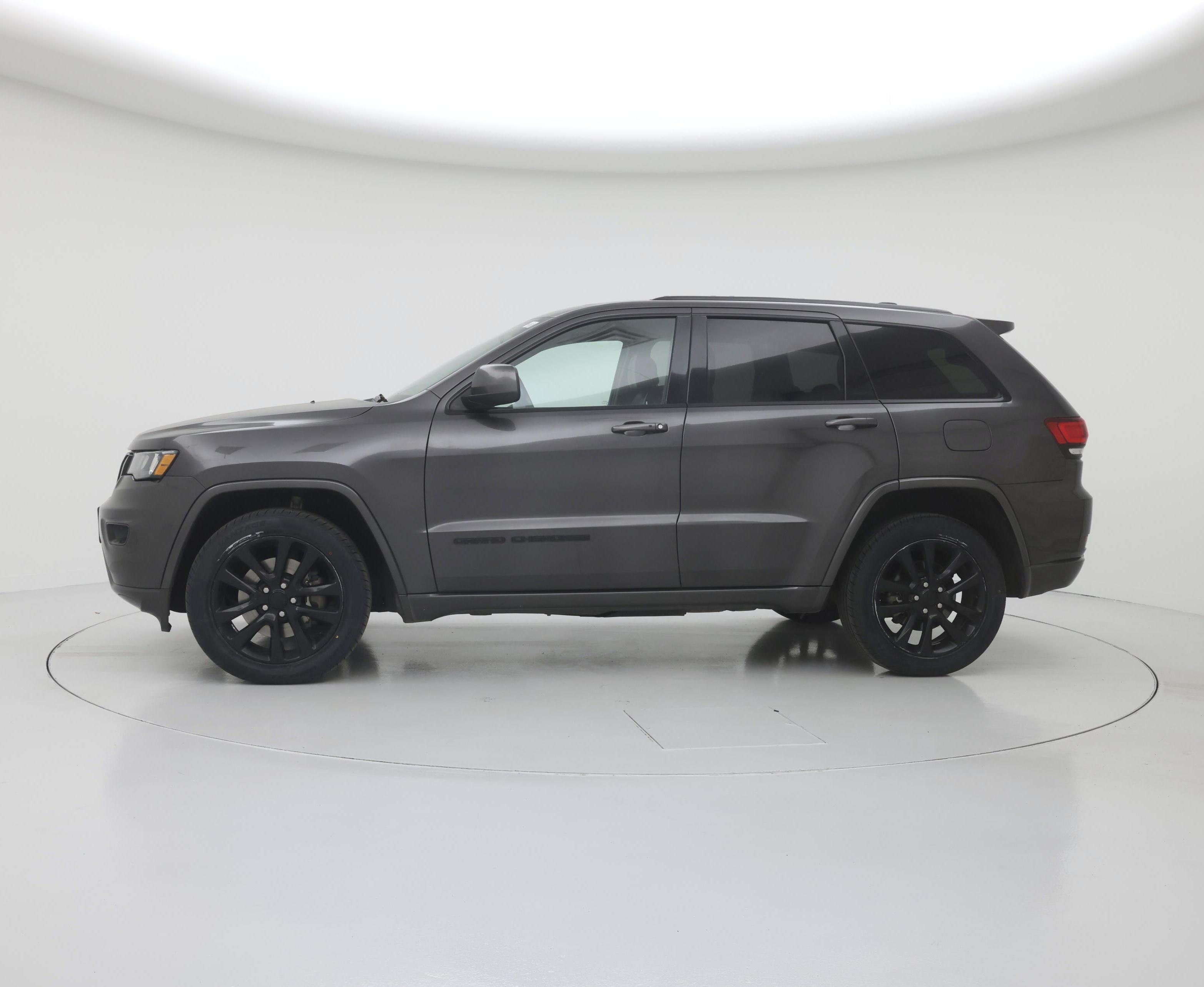 Thumbnail: 2021 Jeep Grand Cherokee - 3