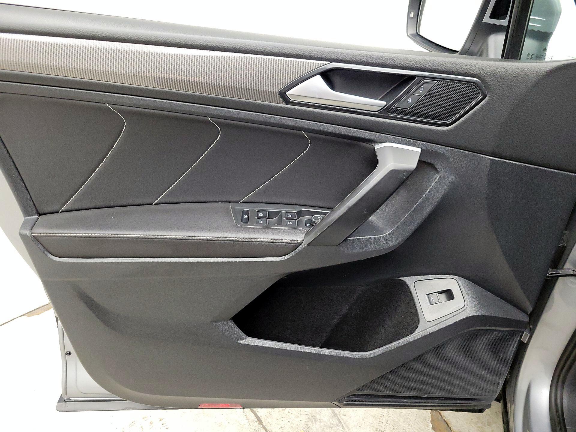 Thumbnail: 2024 Volkswagen Tiguan - 12