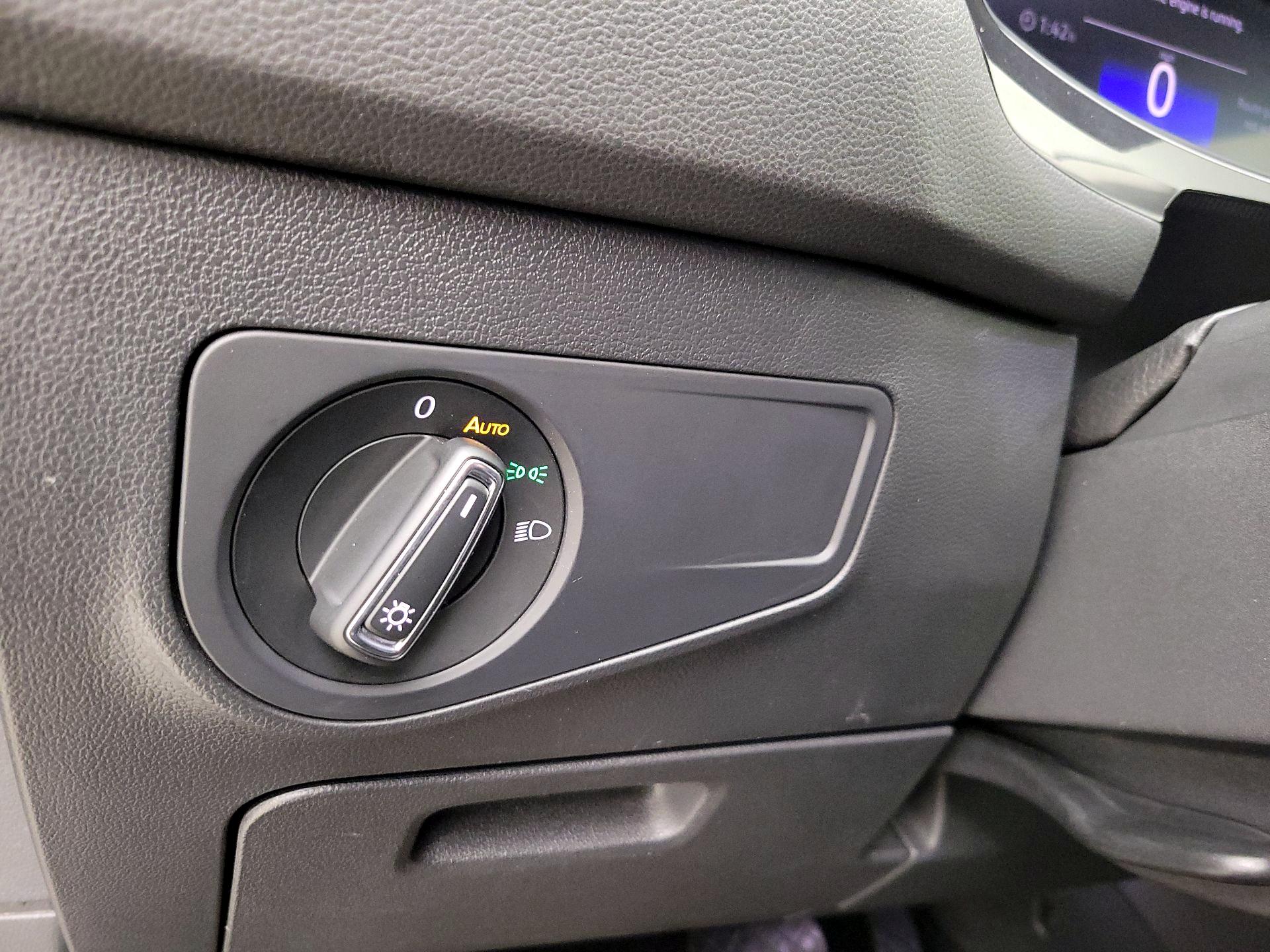 Thumbnail: 2024 Volkswagen Tiguan - 13