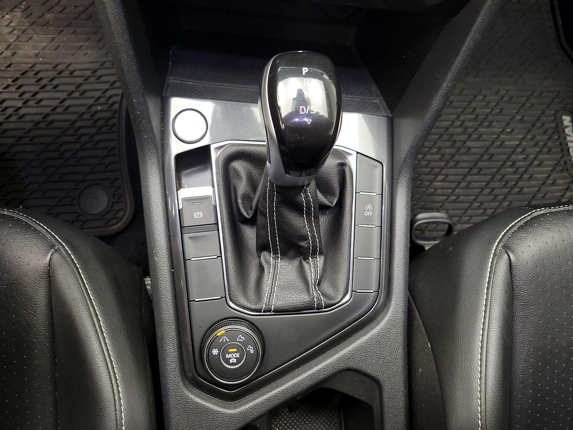 Thumbnail: 2024 Volkswagen Tiguan - 17