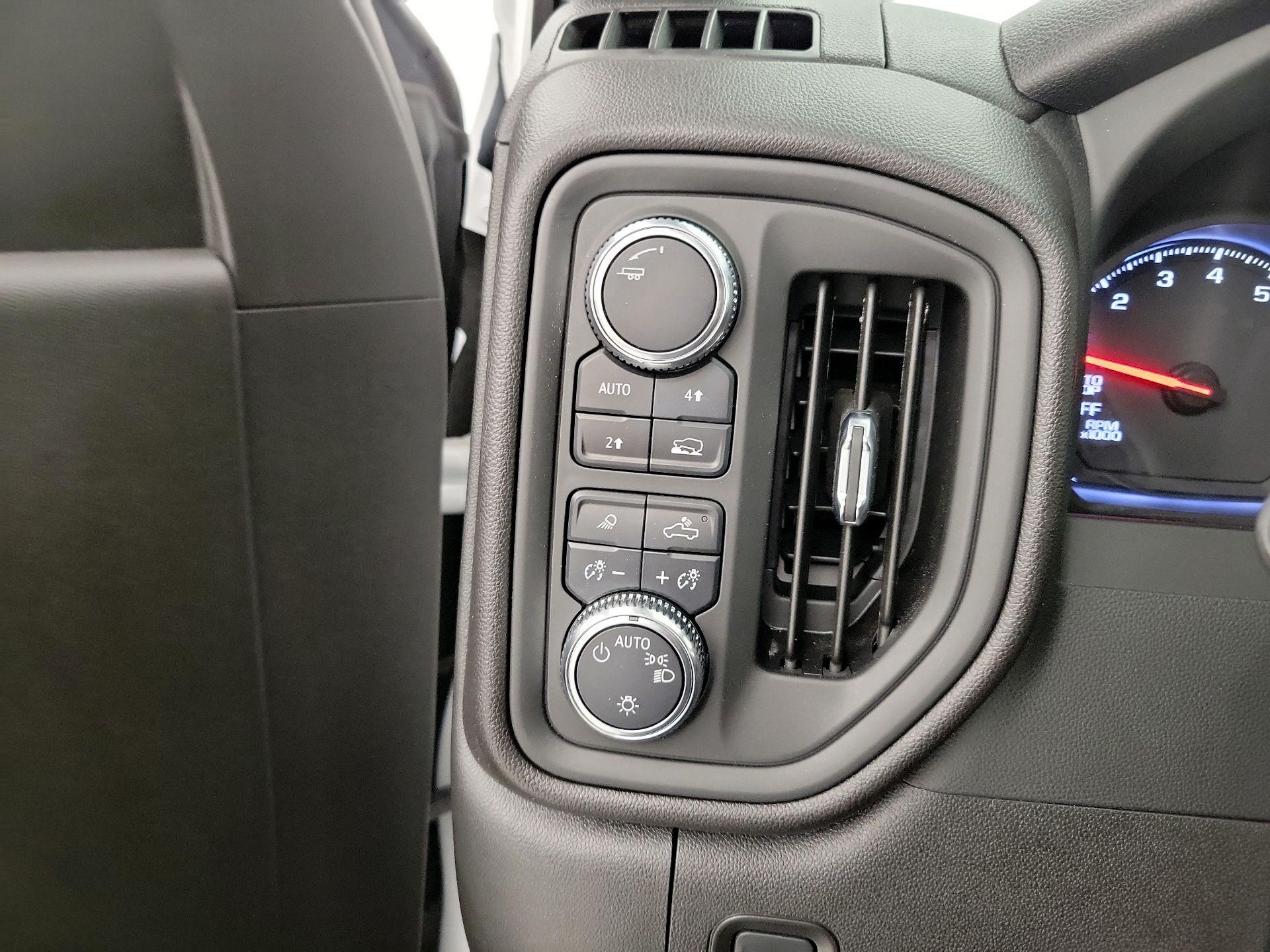 Thumbnail: 2024 GMC Sierra 1500 - 13