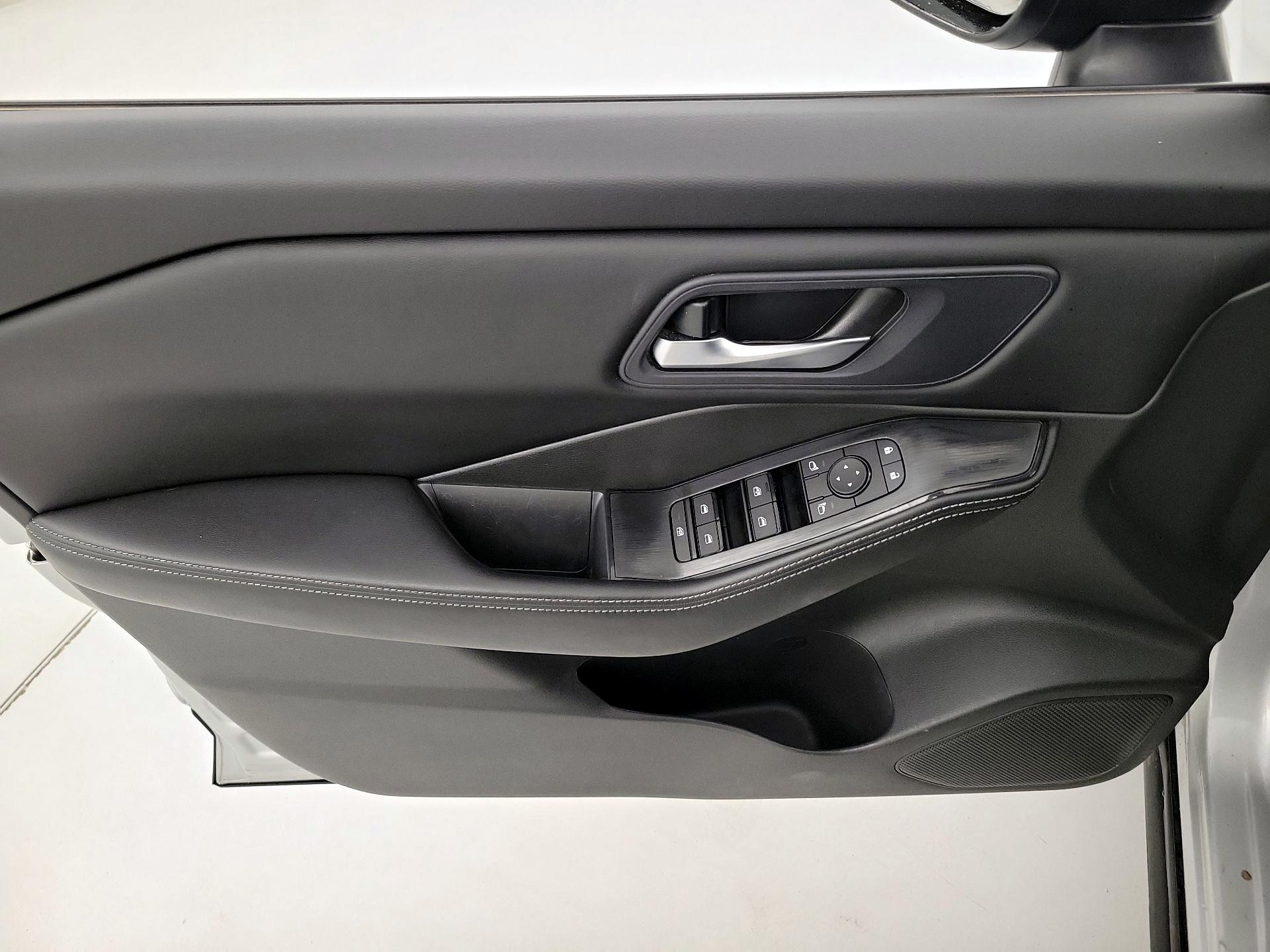 Thumbnail: 2024 Nissan Rogue - 12