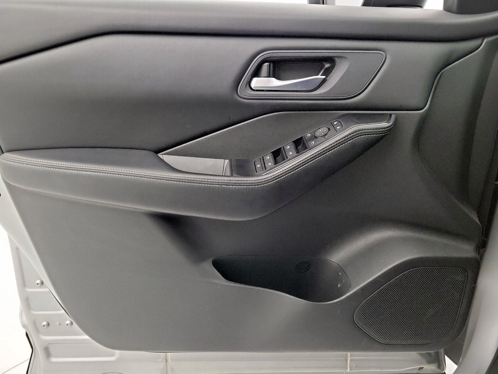 Thumbnail: 2024 Nissan Rogue - 12