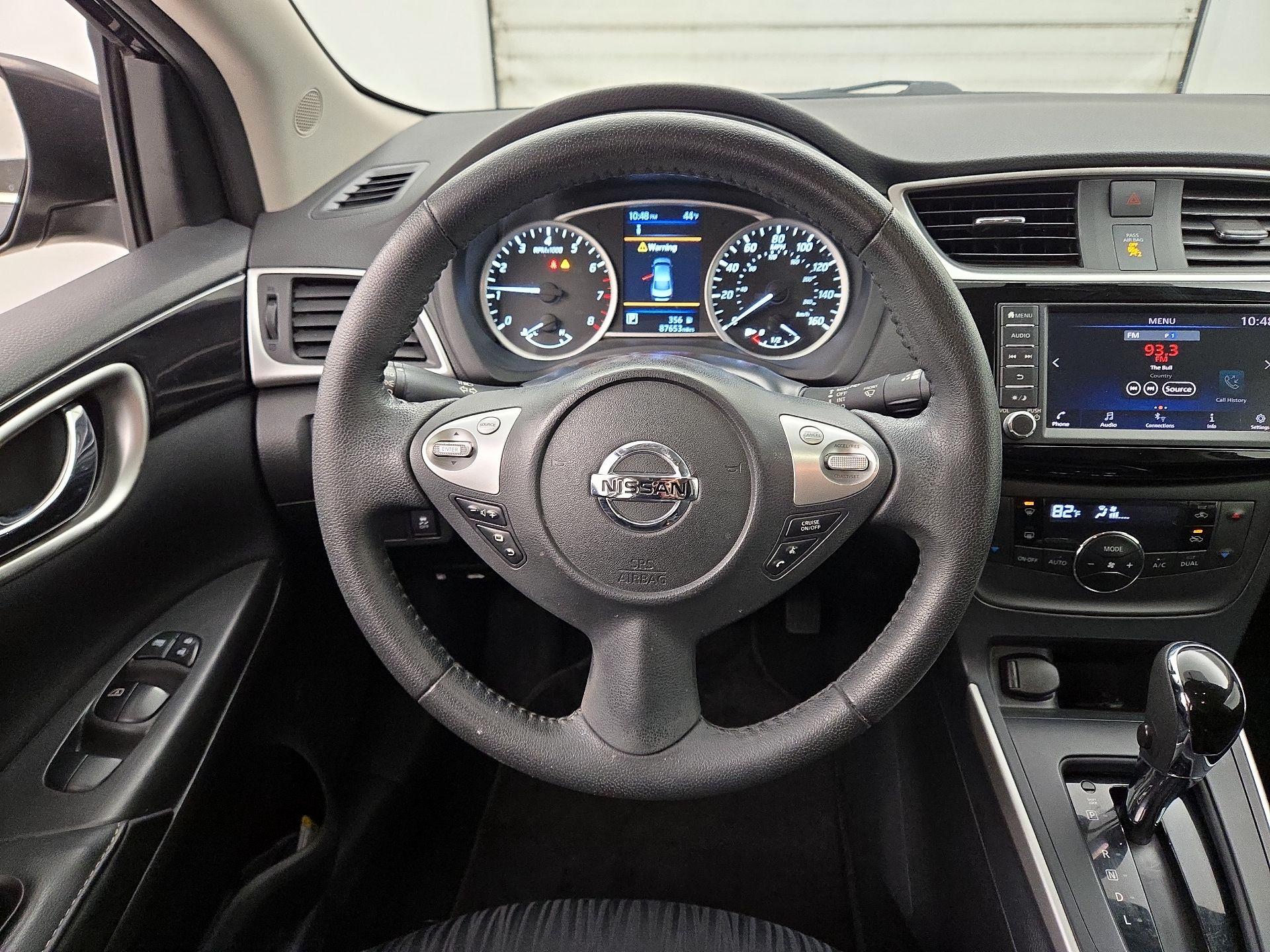 Thumbnail: 2019 Nissan Sentra - 10