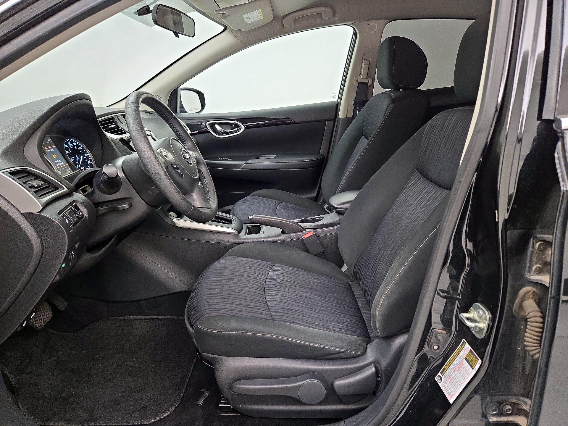 Thumbnail: 2019 Nissan Sentra - 11