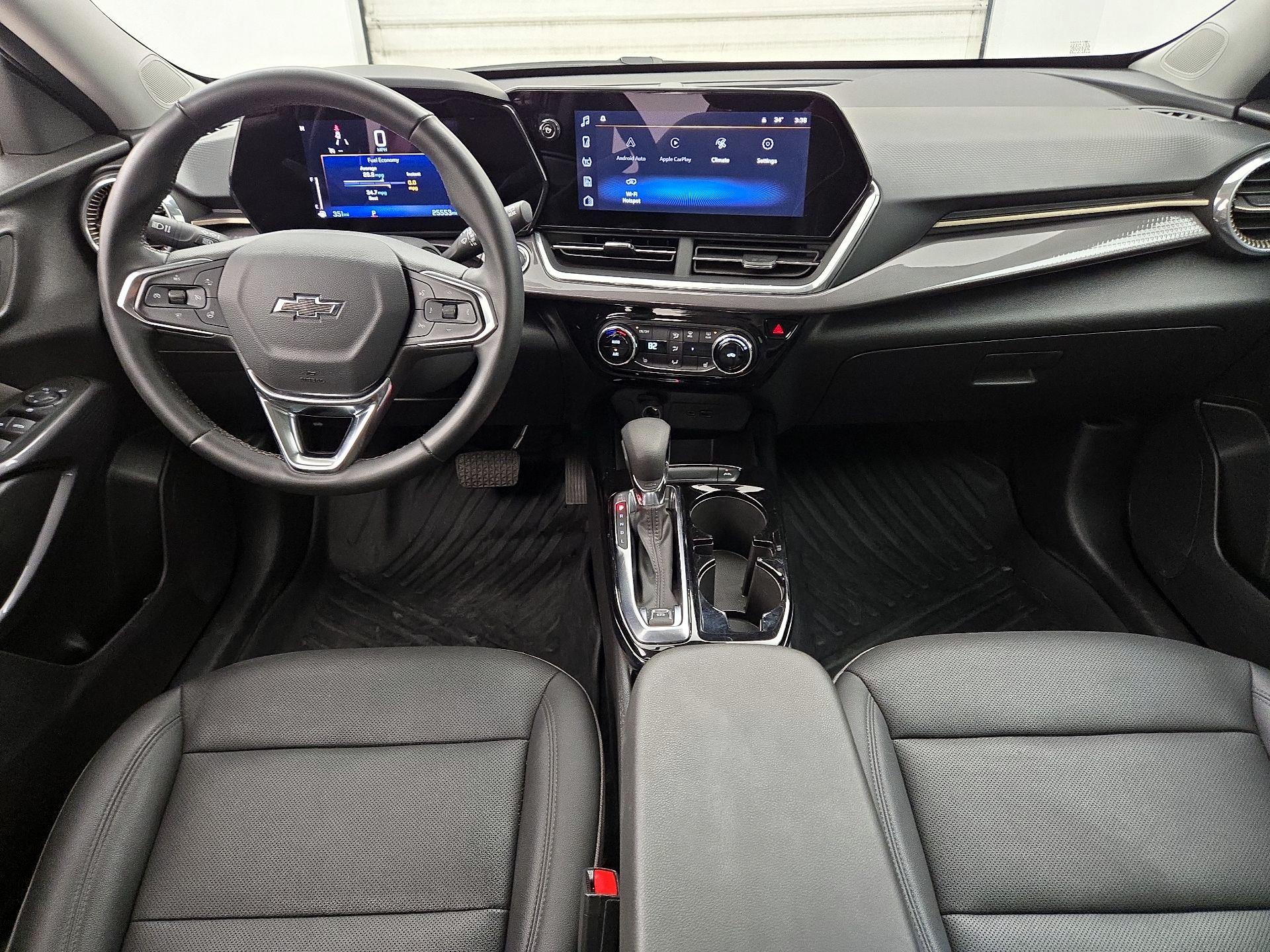 Thumbnail: 2024 Chevrolet Trax - 9