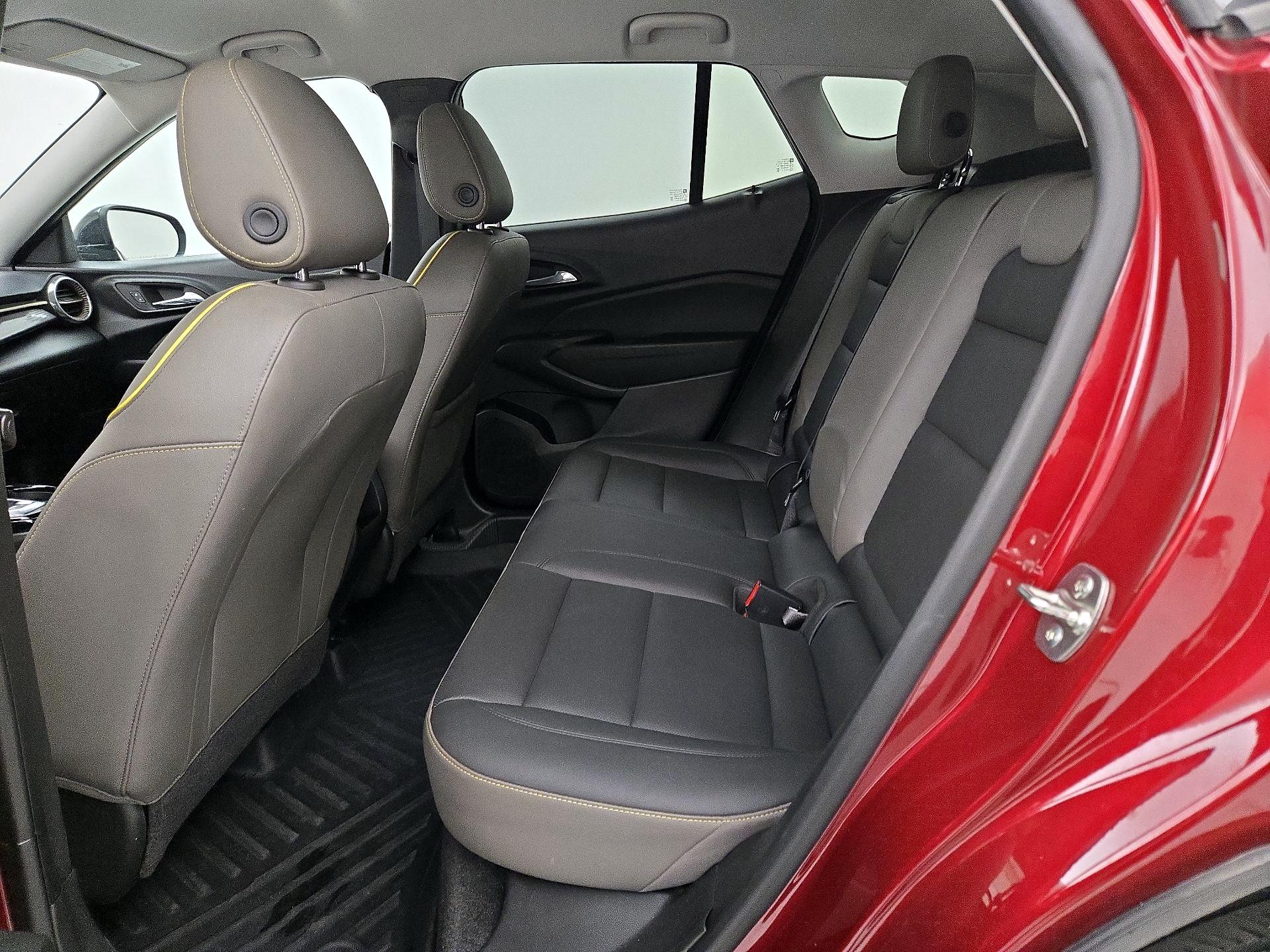 Thumbnail: 2024 Chevrolet Trax - 19