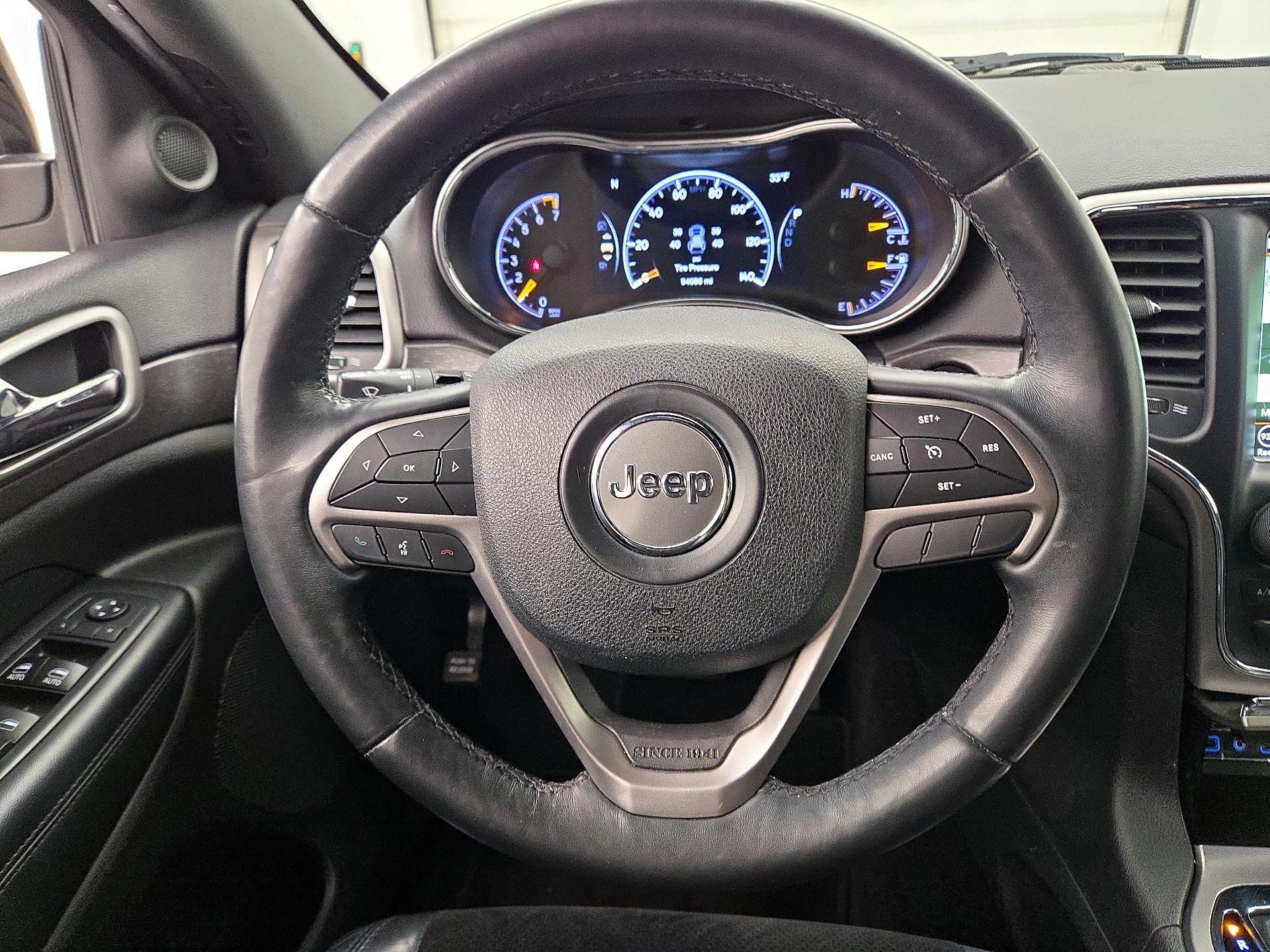 Thumbnail: 2018 Jeep Grand Cherokee - 10