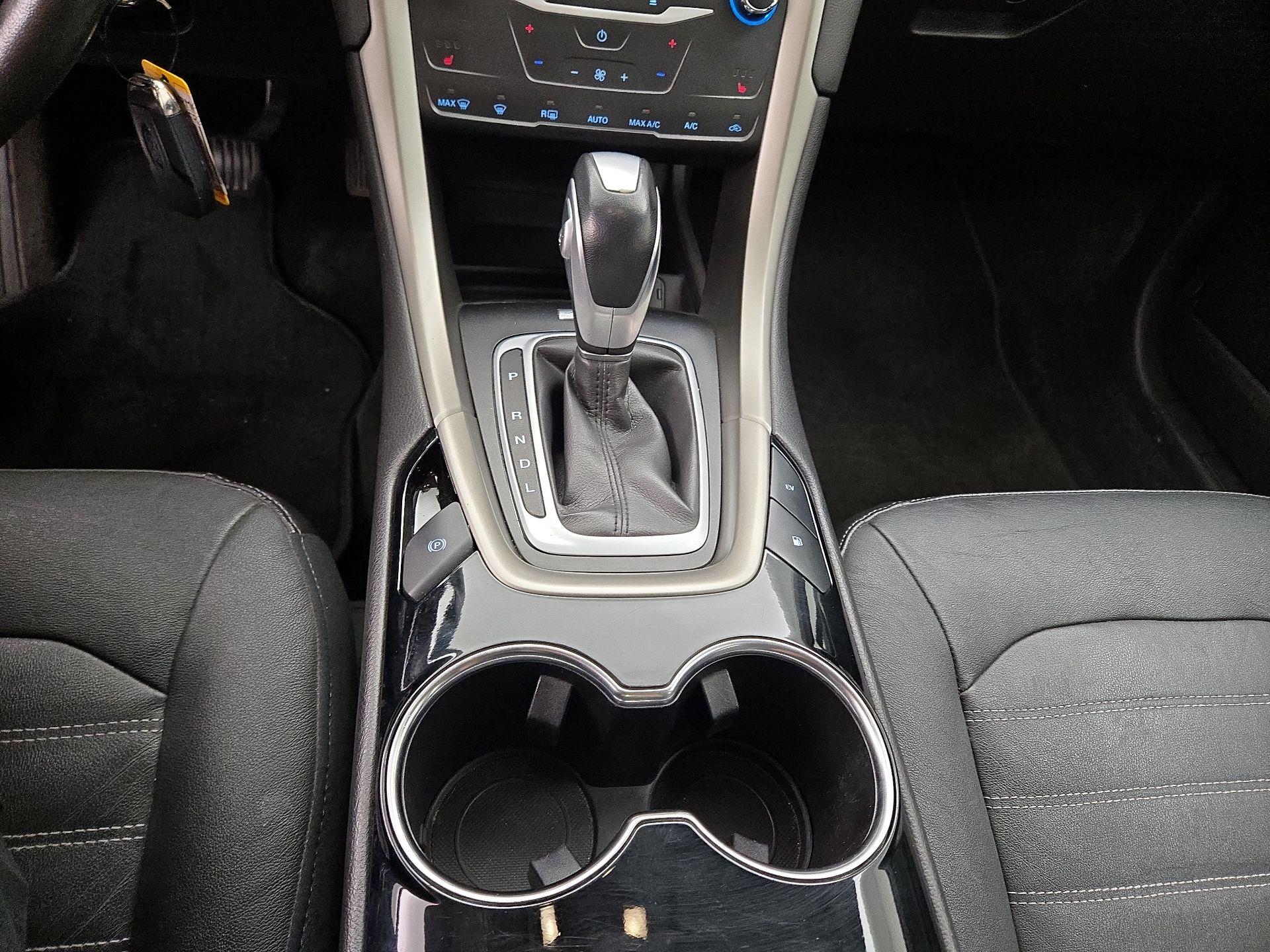 Thumbnail: 2015 Ford Fusion - 18