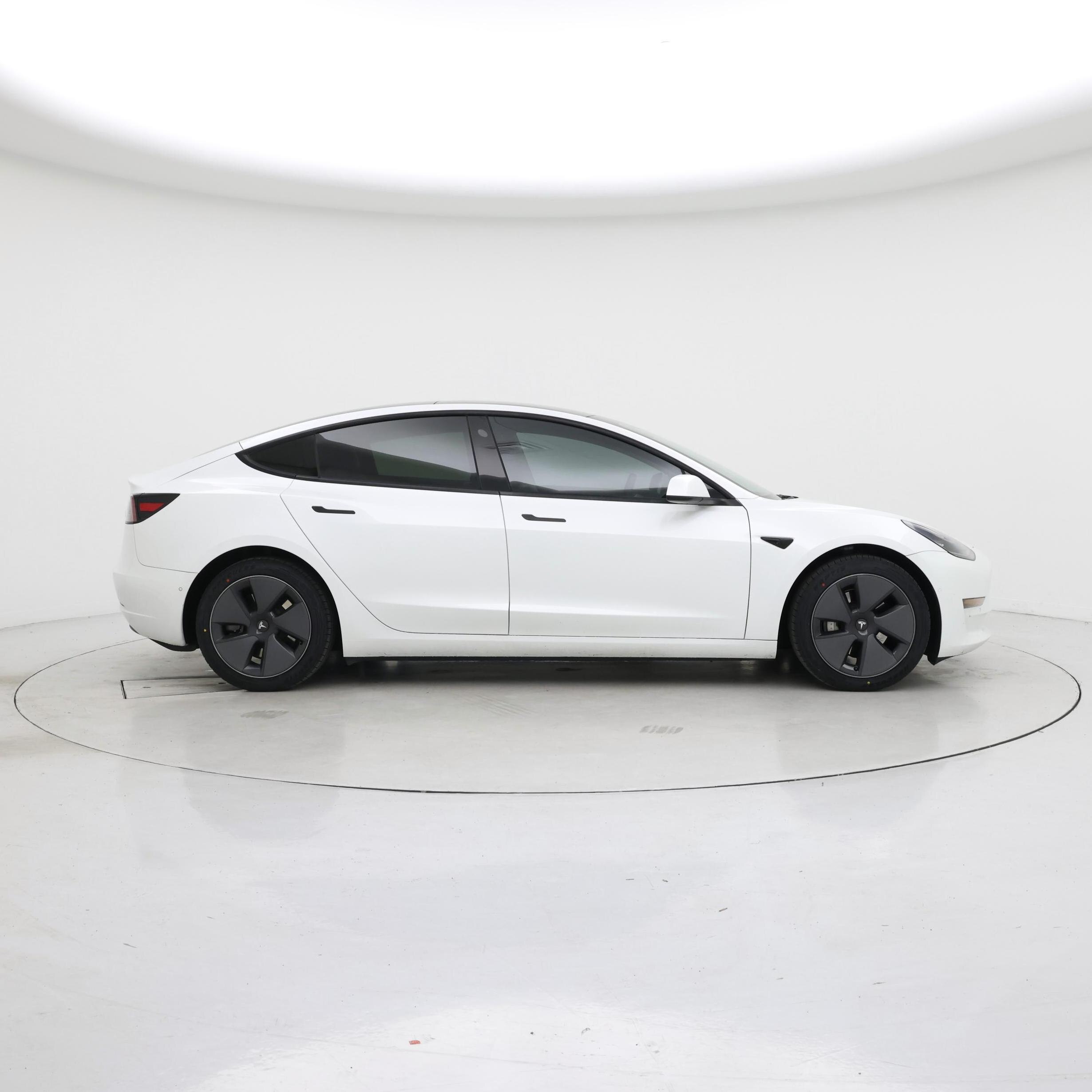 Thumbnail: 2021 Tesla Model 3 - 7