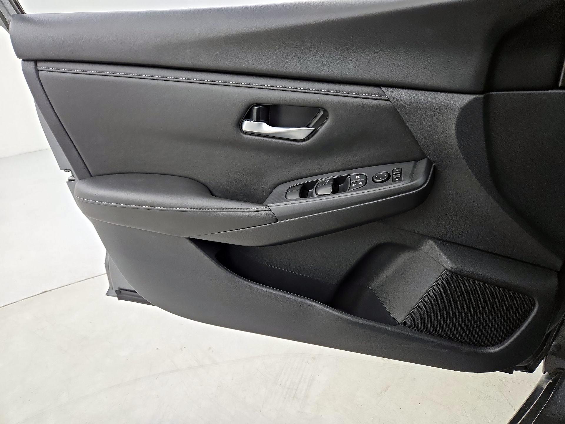 Thumbnail: 2025 Nissan Sentra - 12