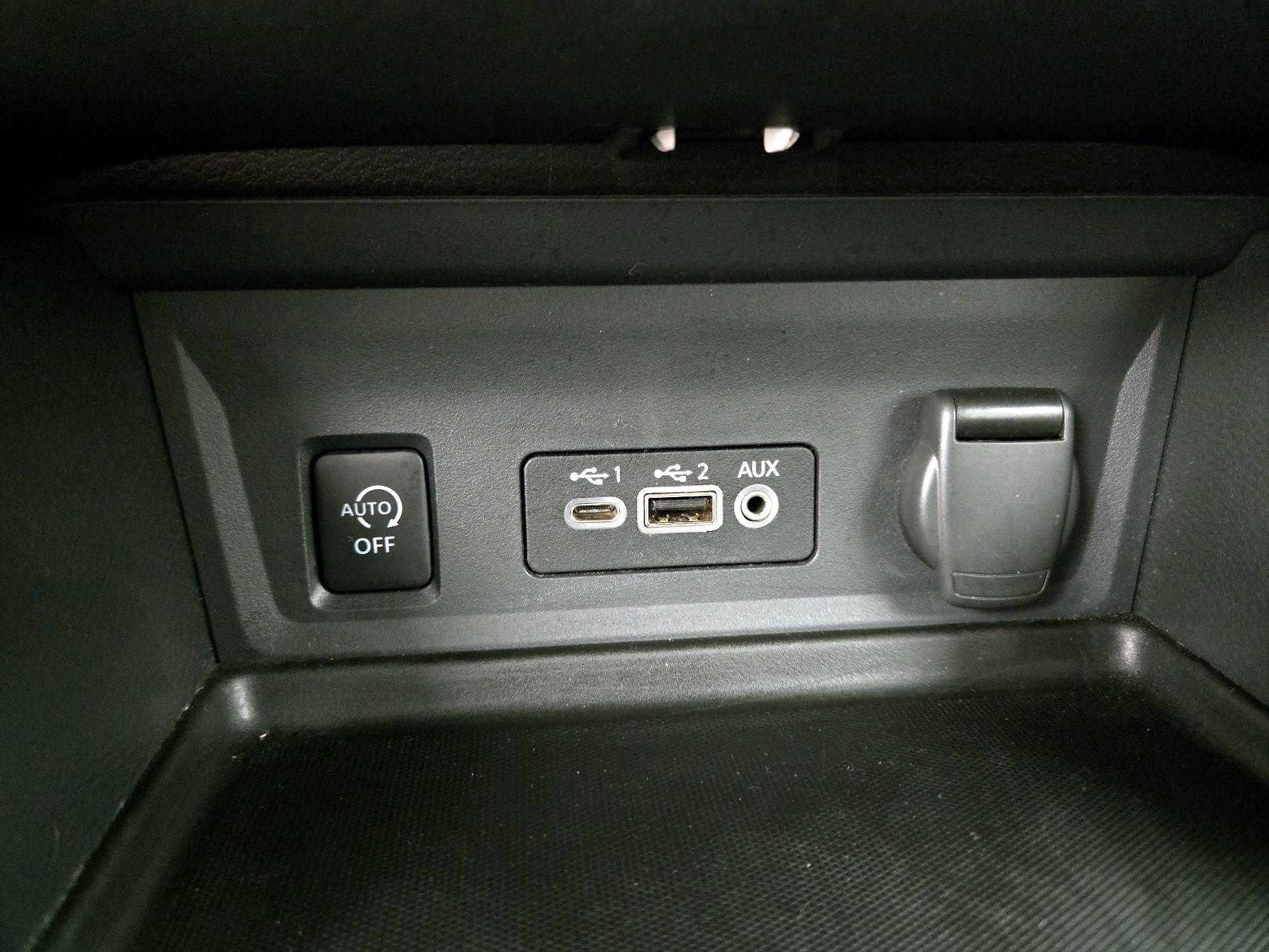 Thumbnail: 2025 Nissan Sentra - 18