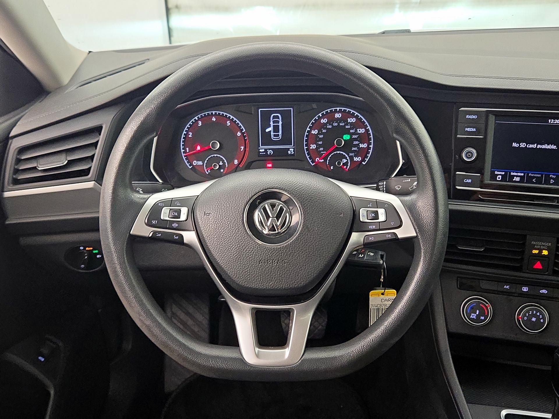 Thumbnail: 2019 Volkswagen Jetta - 10