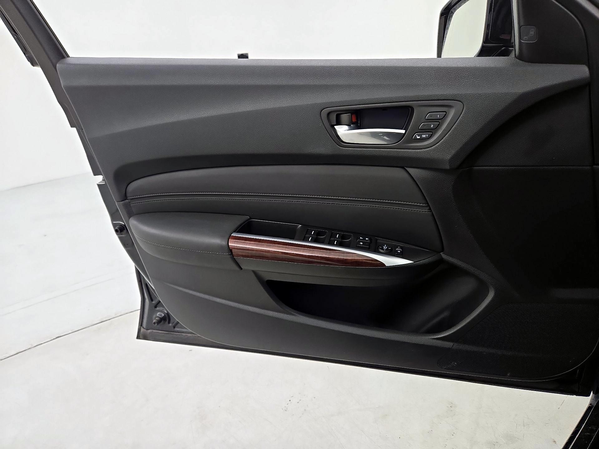 Thumbnail: 2016 Acura TLX - 12