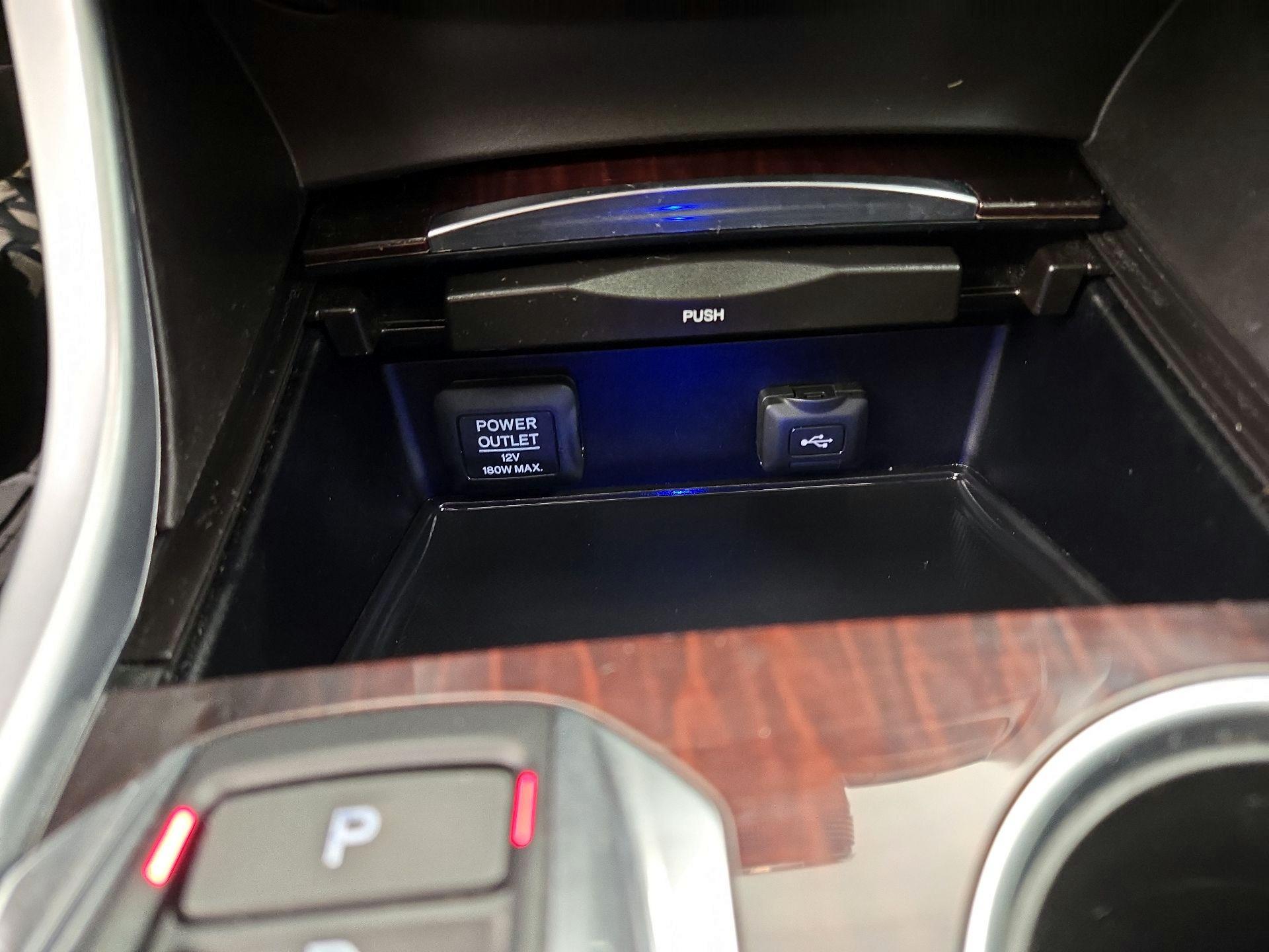 Thumbnail: 2016 Acura TLX - 19