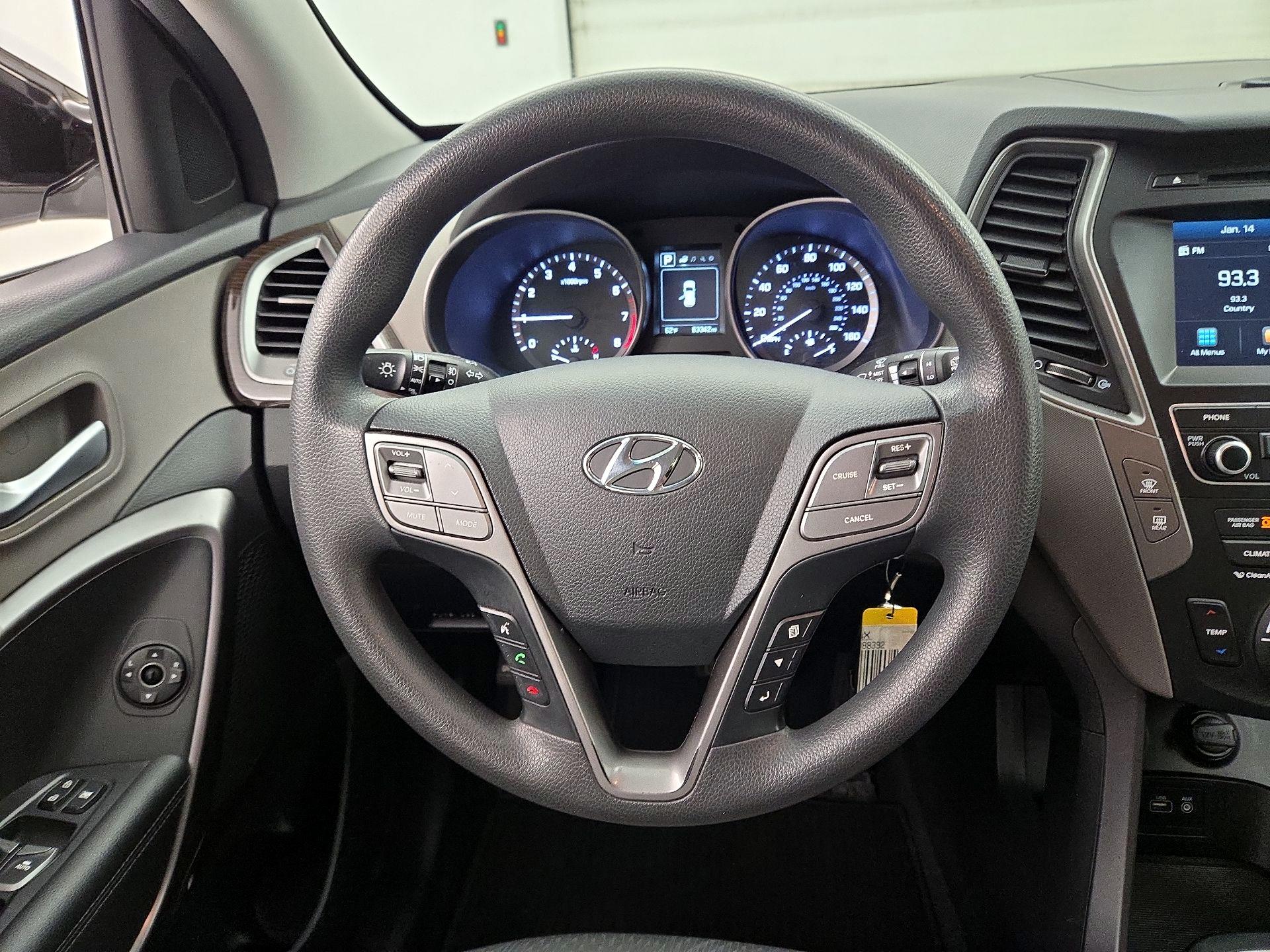 Thumbnail: 2017 Hyundai Santa Fe - 10